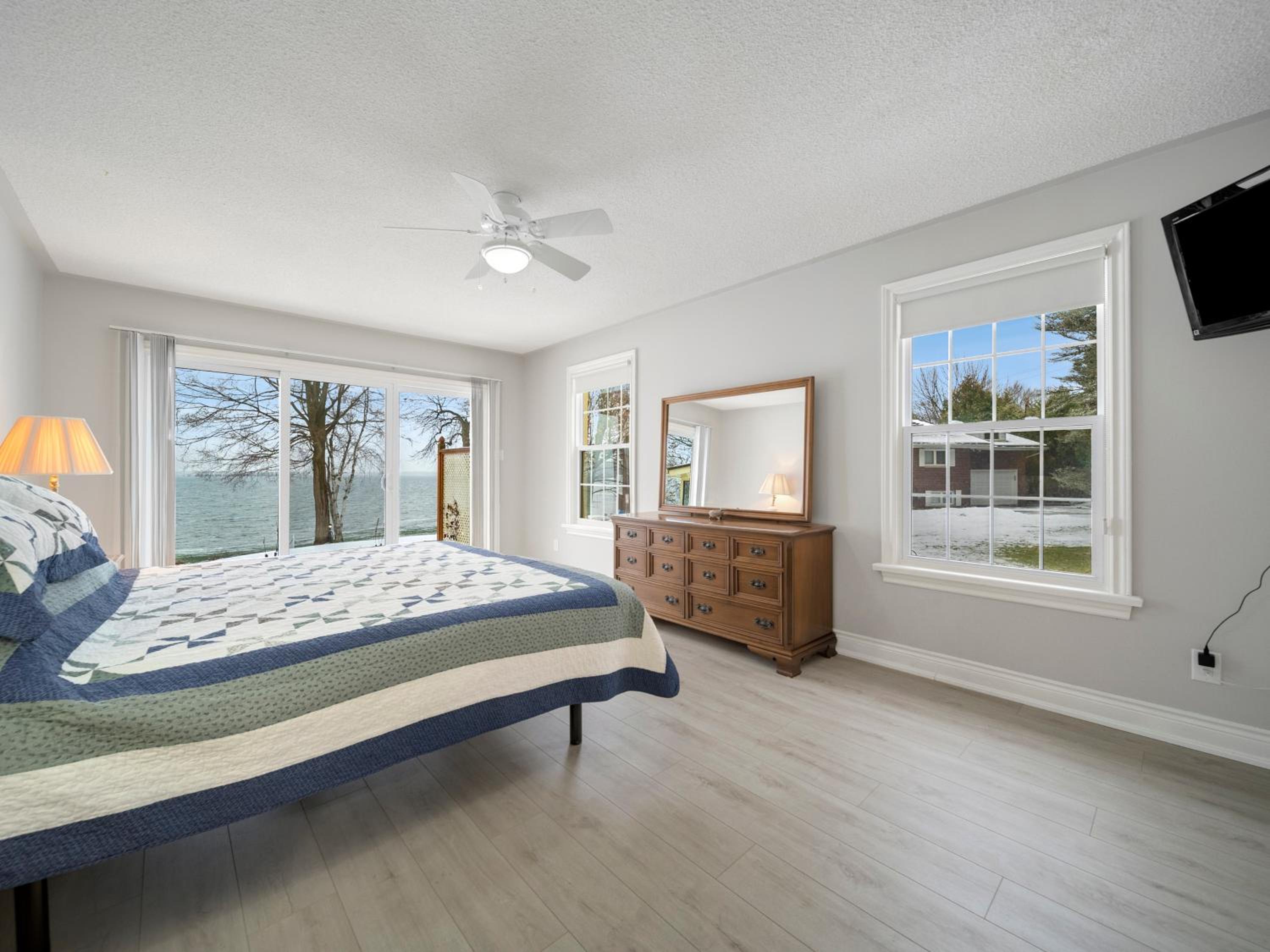 The Captains Lake House - Image 3