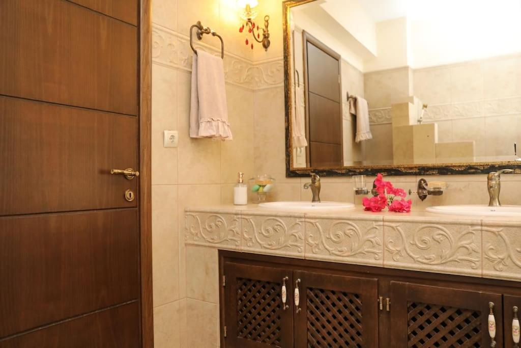 Skiathos Beach Villa Aphrodite
