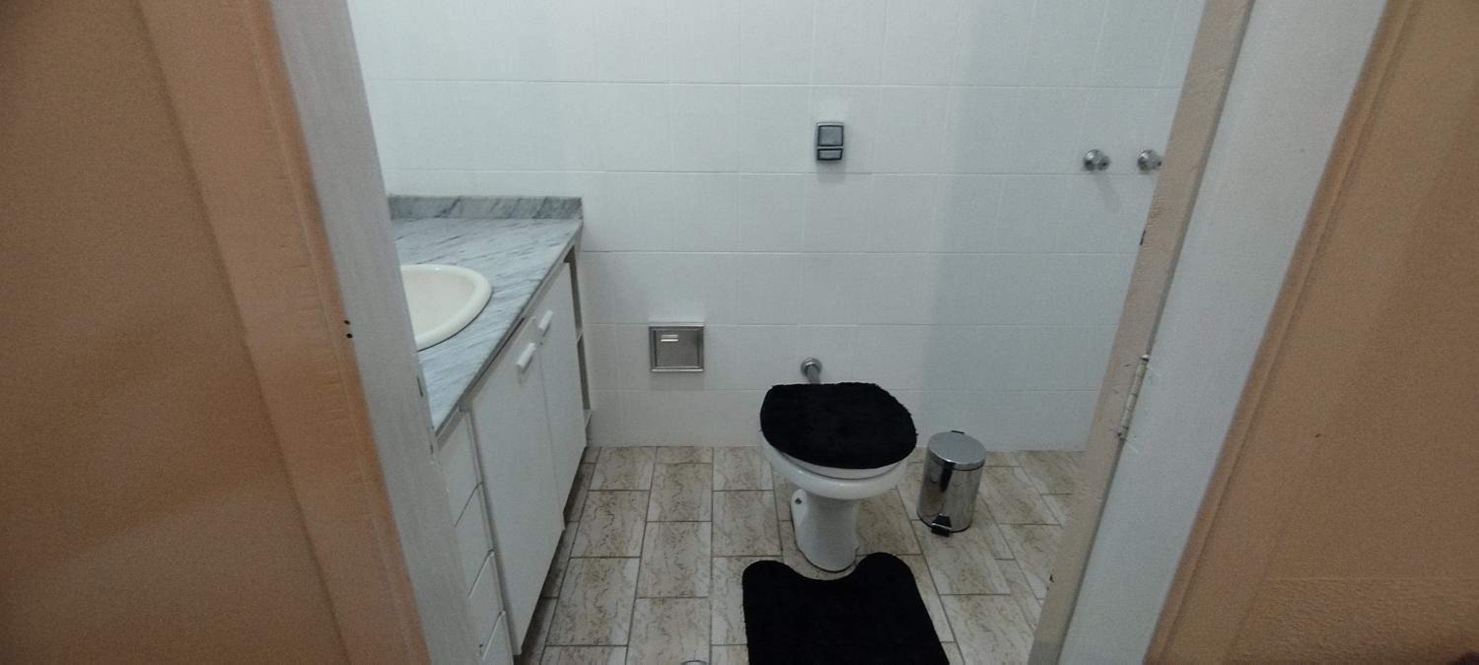 Suíte luxo com sacada mobiliada Q1