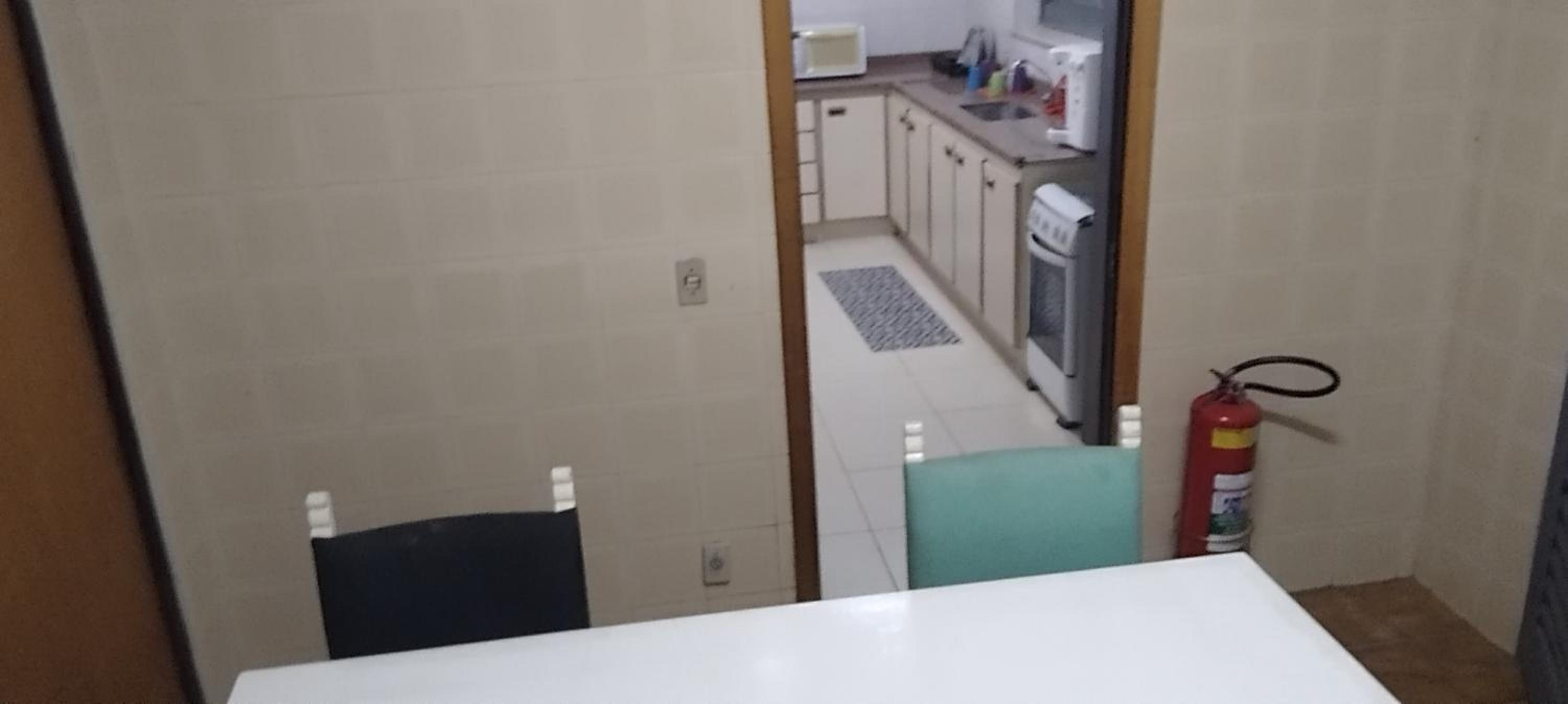 Suíte luxo com sacada mobiliada Q1