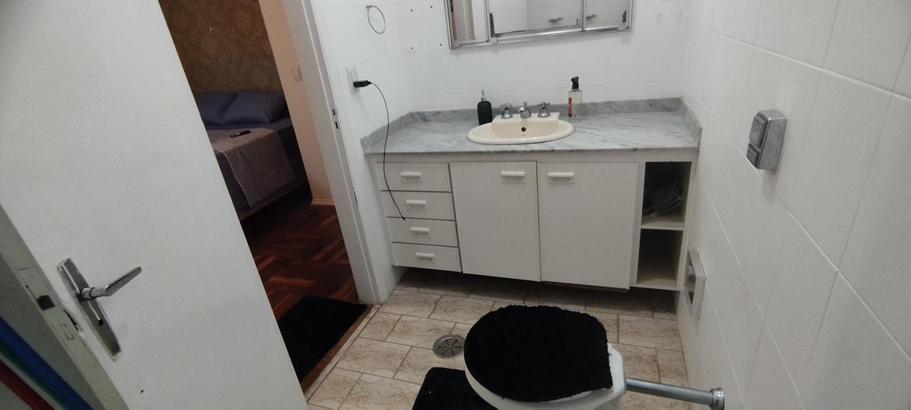 Suíte luxo com sacada mobiliada Q1