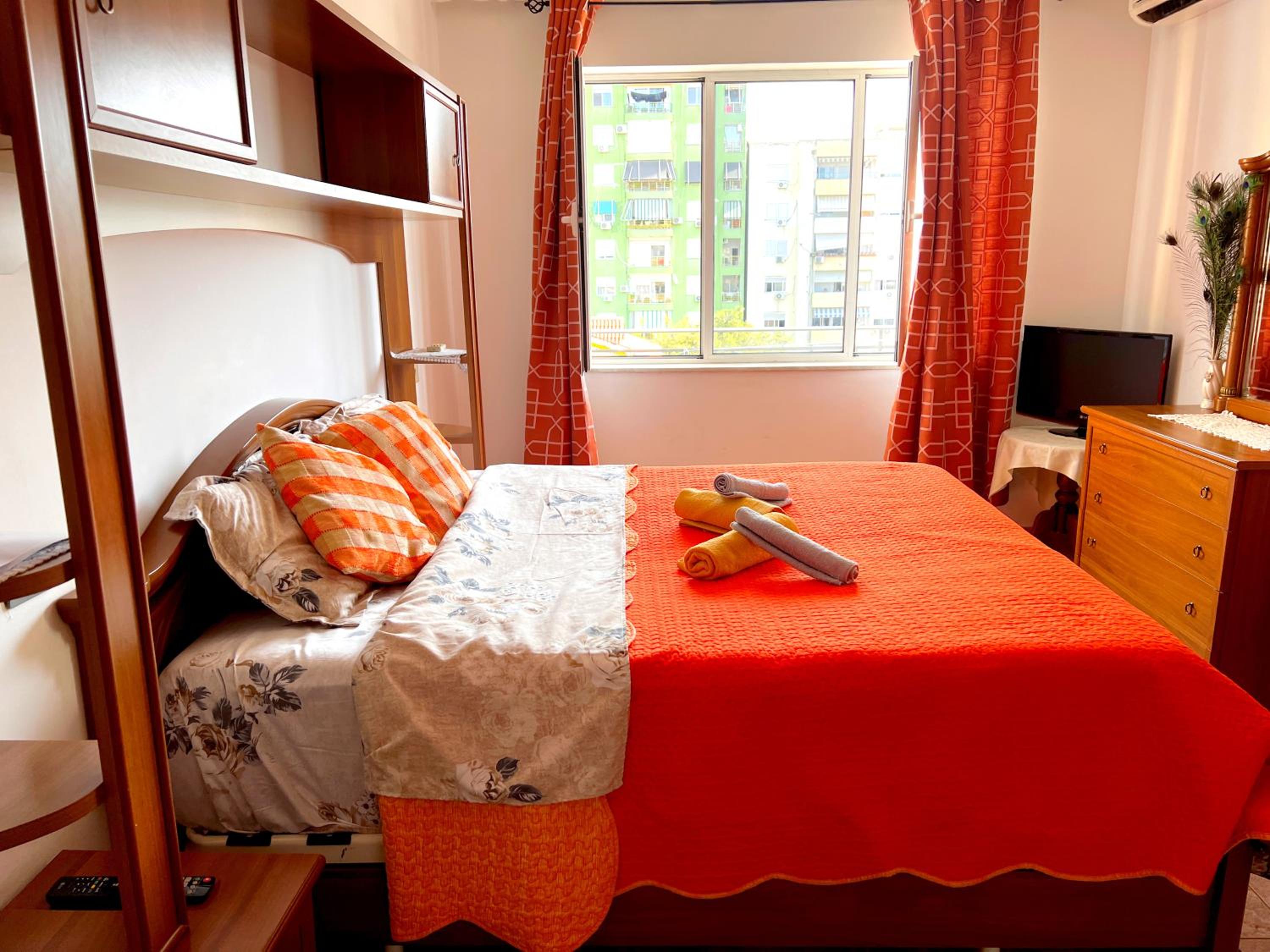 BLLOK Bright Private Bedrooms With Private Bathroom on Shared Apartment