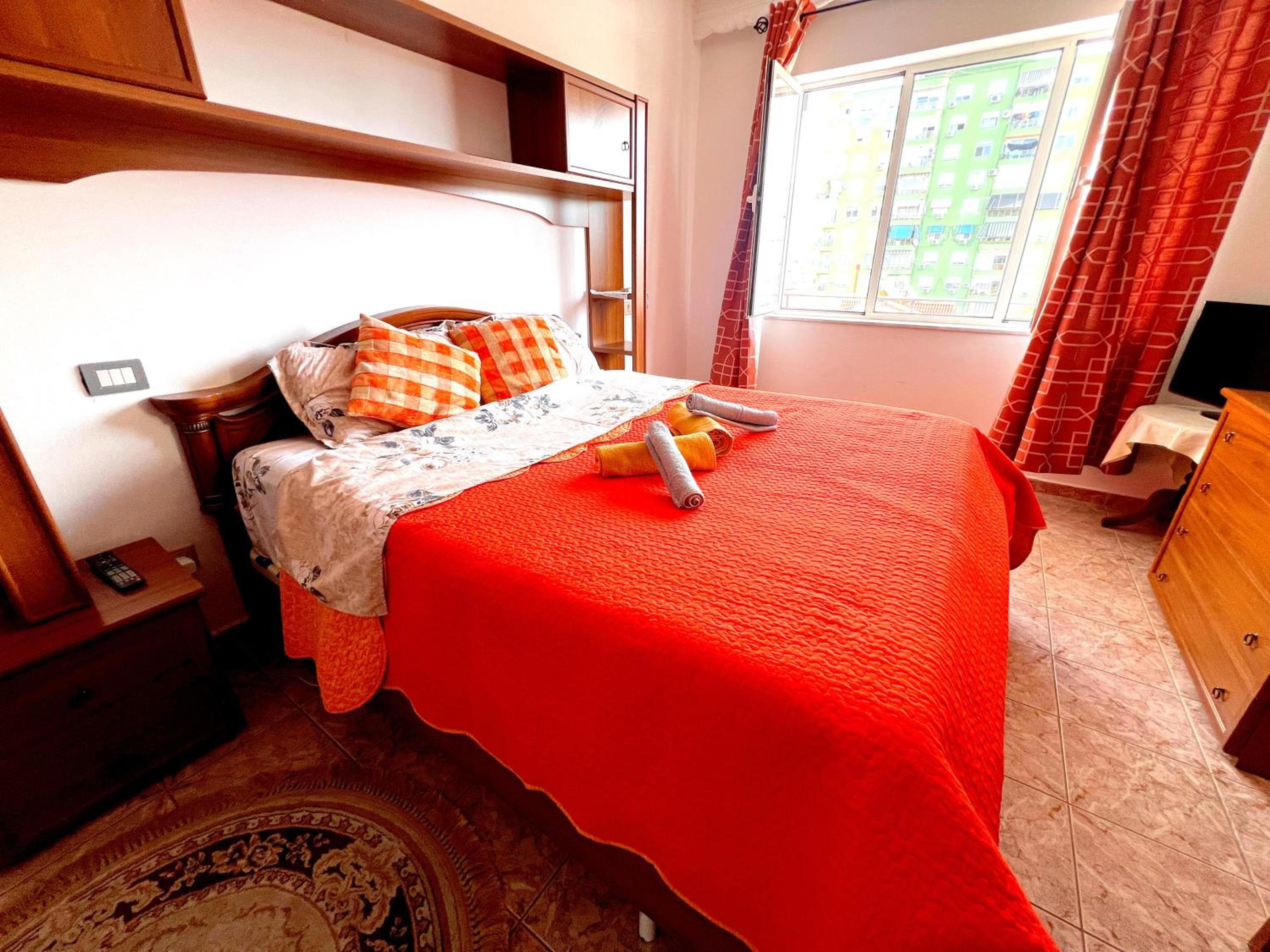 BLLOK Bright Private Bedrooms With Private Bathroom on Shared Apartment