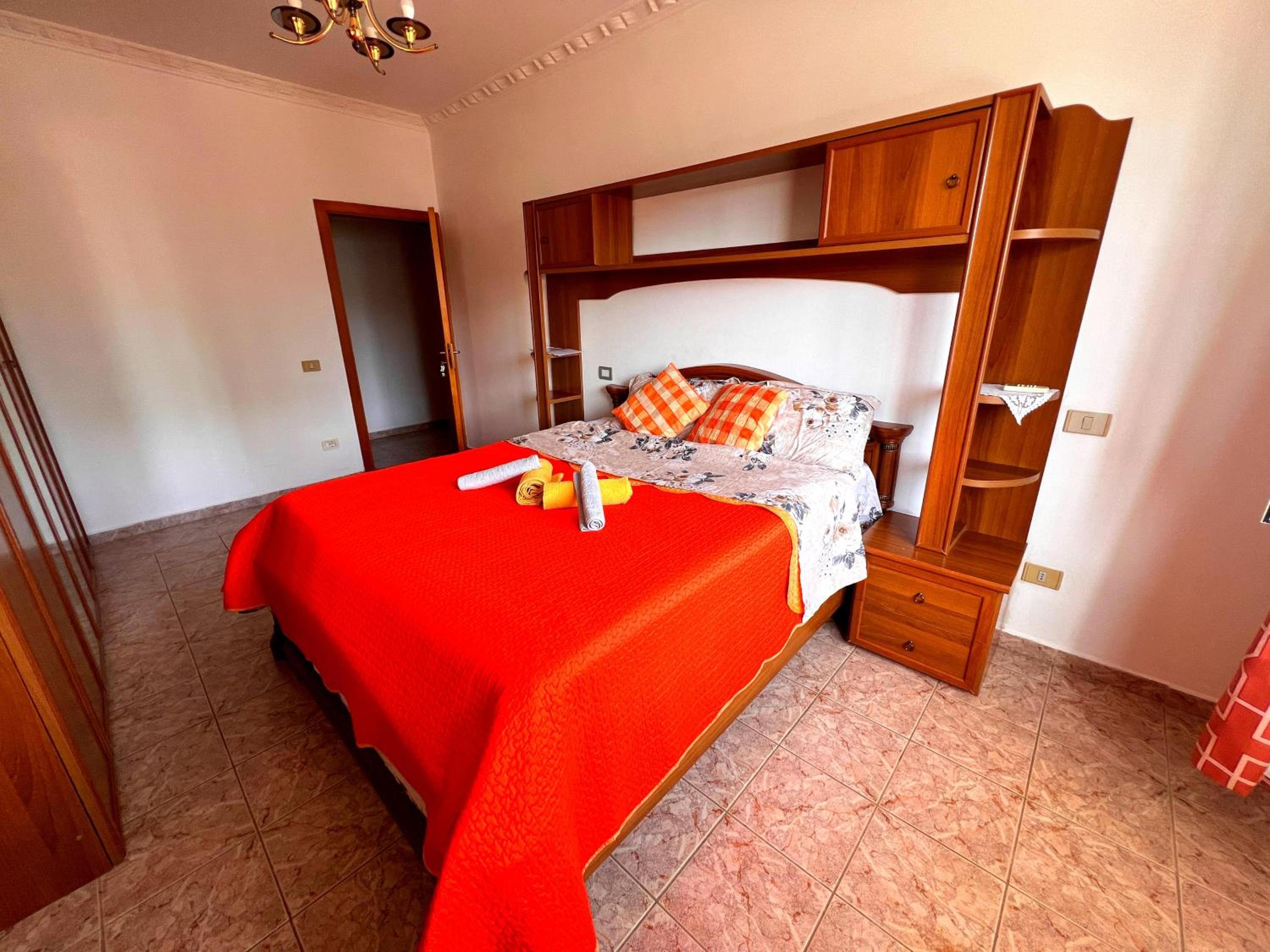 BLLOK Bright Private Bedrooms With Private Bathroom on Shared Apartment