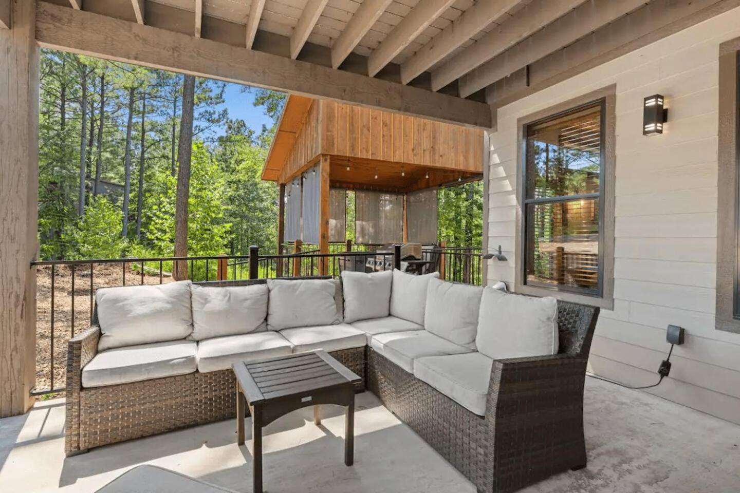 Once Upon A Trout Hot Tub, Roof-top Patio! view 5