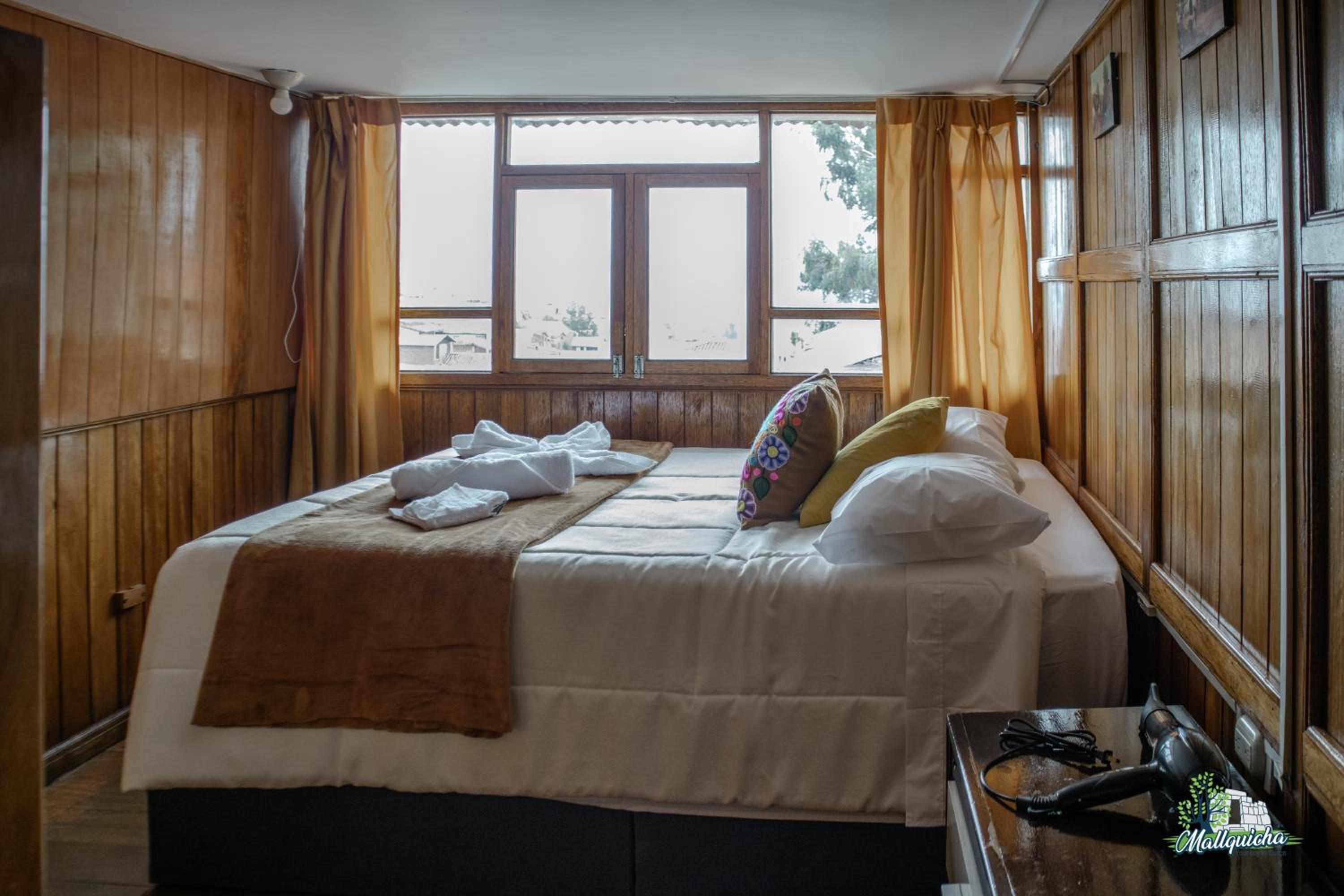 WARM AND CENTRAL HOUSE WITH SPECTACULAR VIEW OF CUSCO view 3