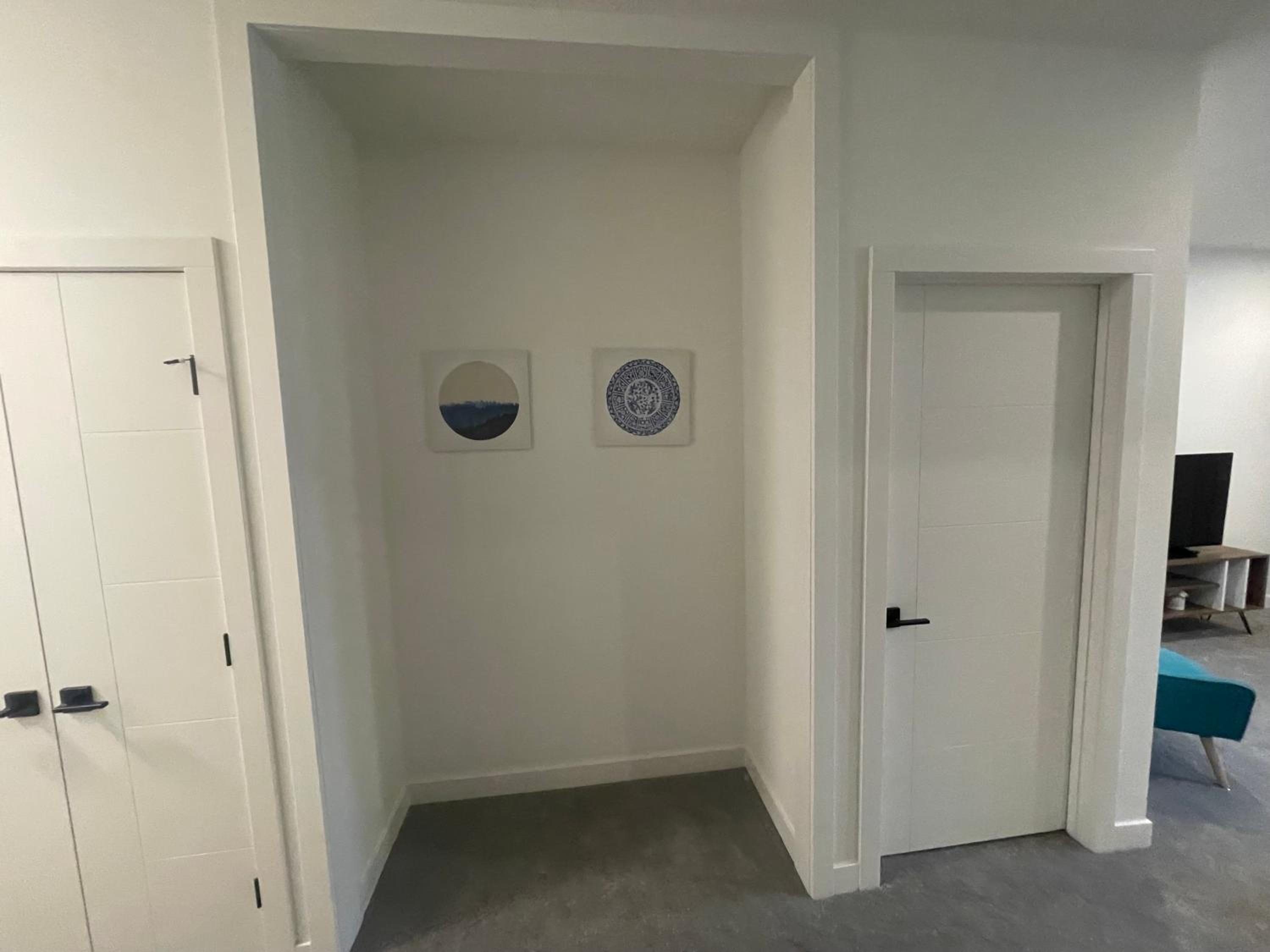 Emerald Suite with 2 beds - 10 minutes from downtown