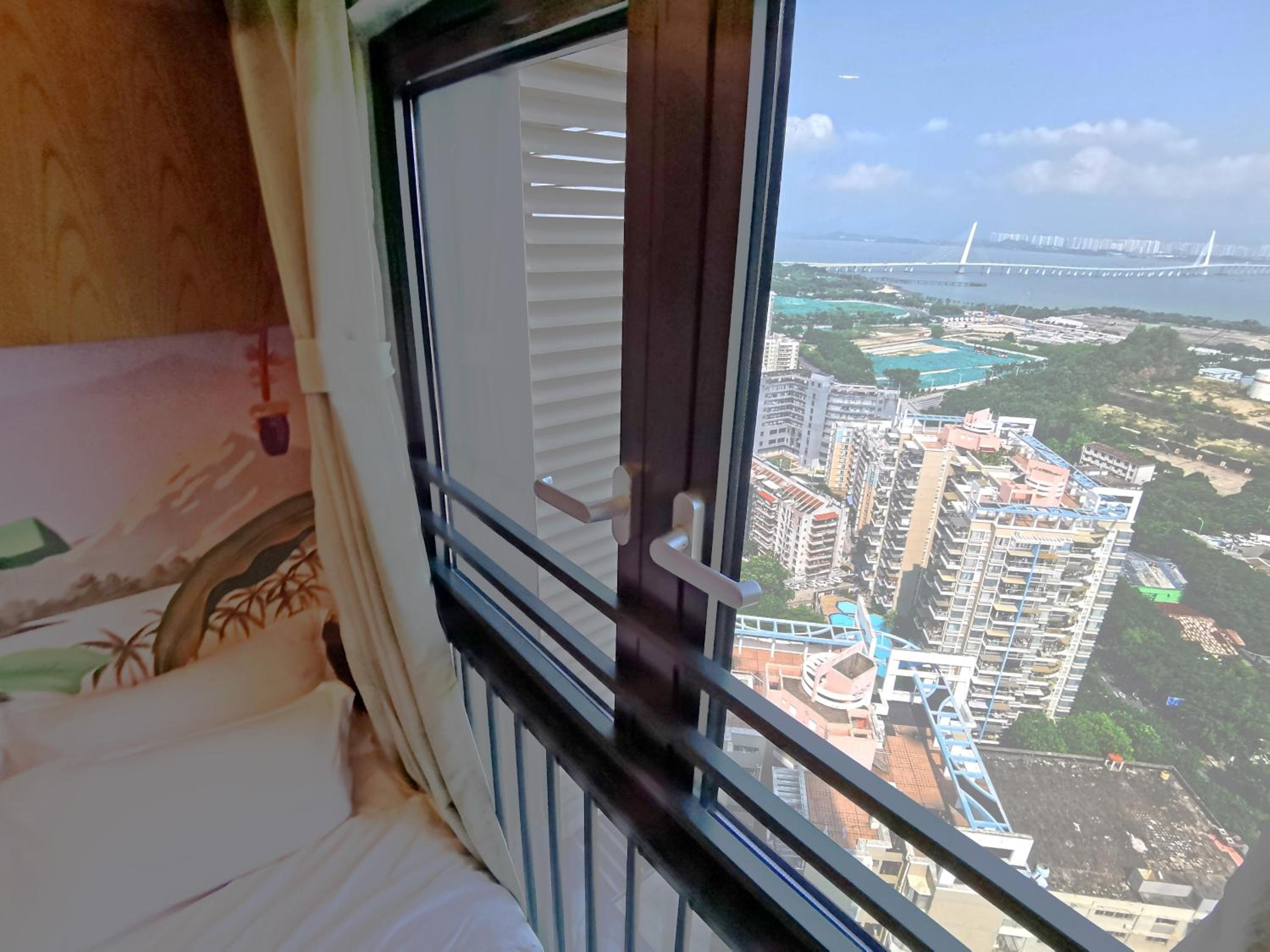 Interact China Fine Condo Shenzhen Bay