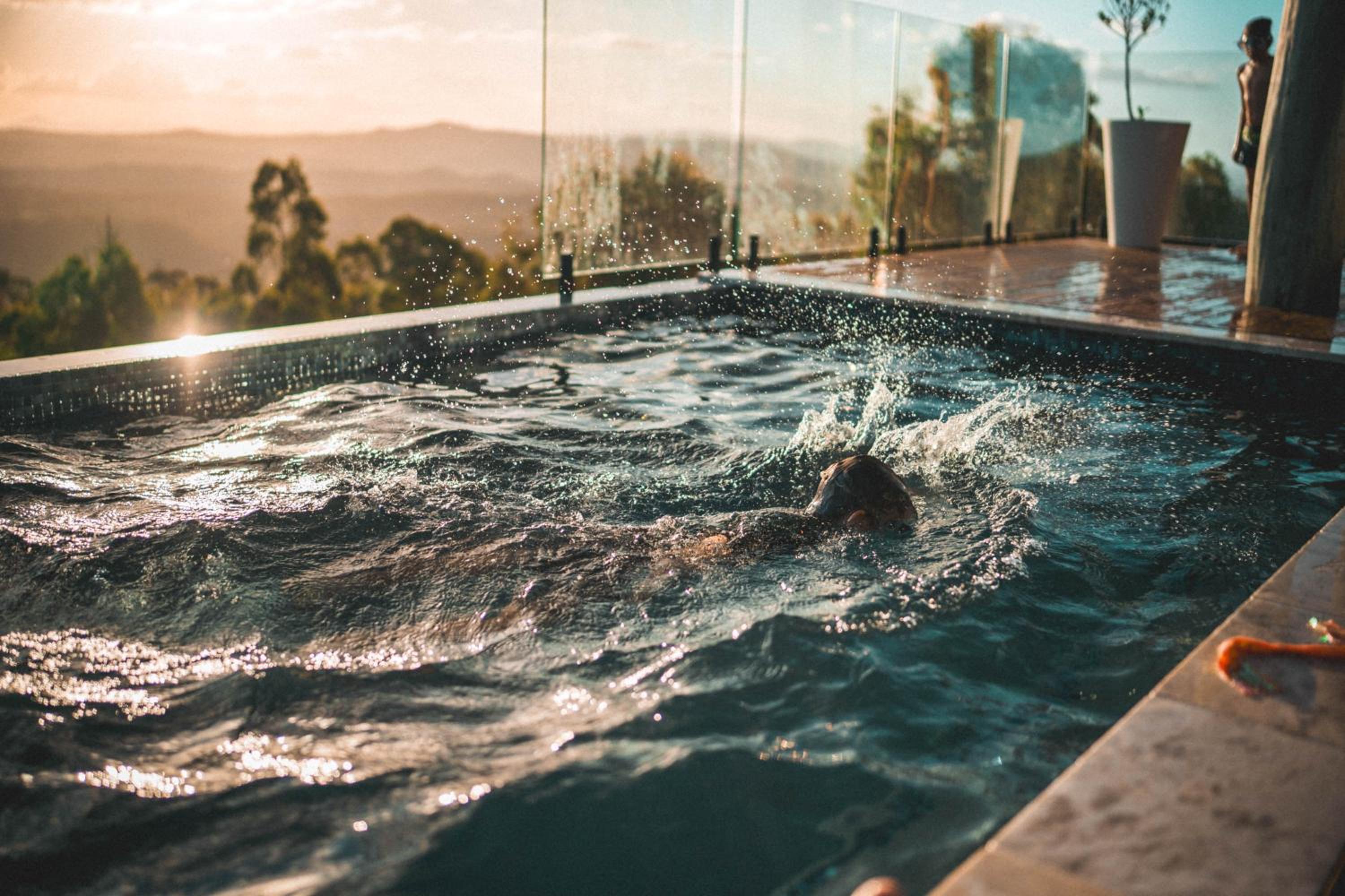 Luxurious Hinterland Guest House with HEATED POOL Sleeps 10 Brisbane Scenic Rim Gold Coast