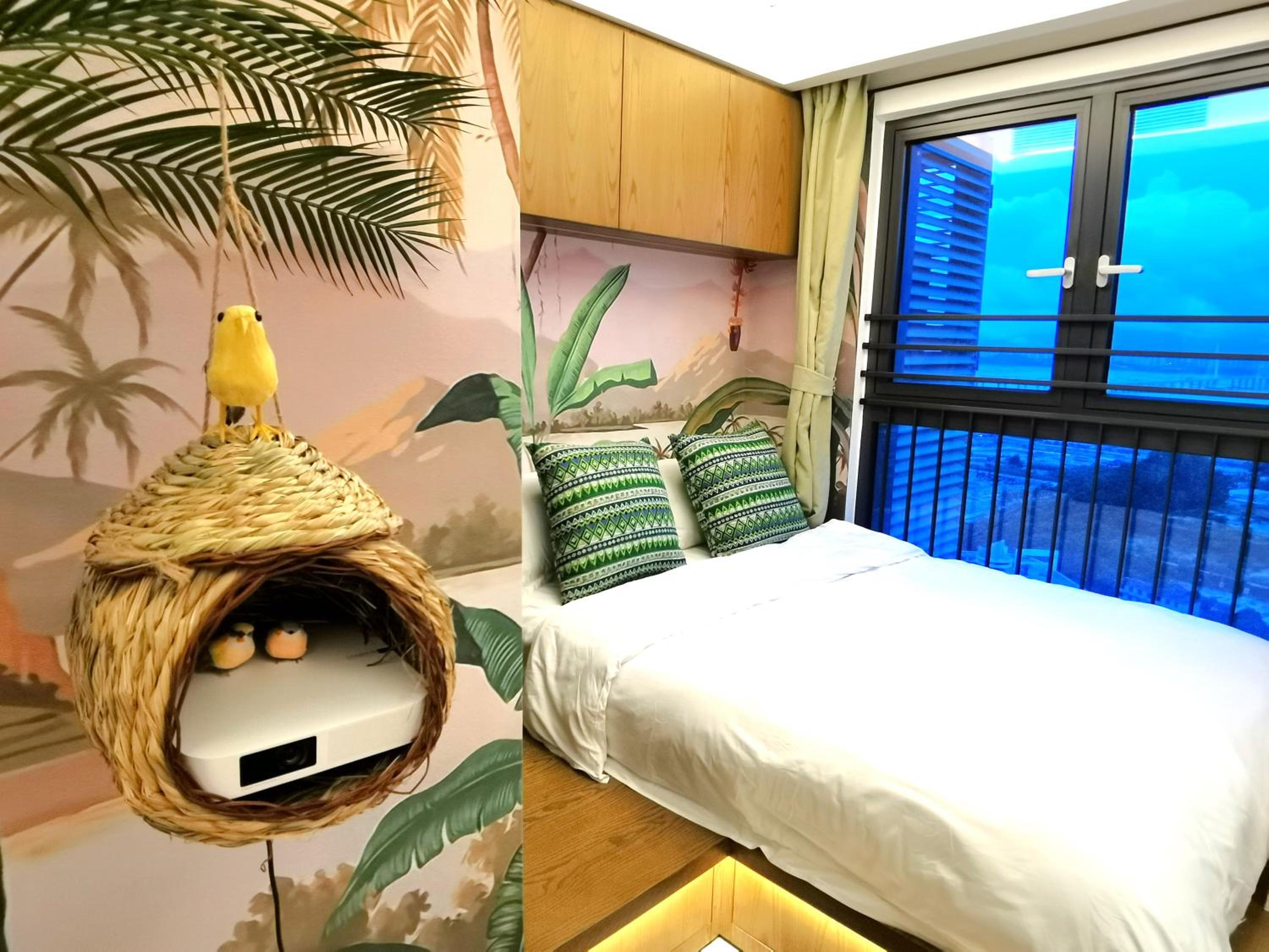 Interact China Fine Condo Shenzhen Bay