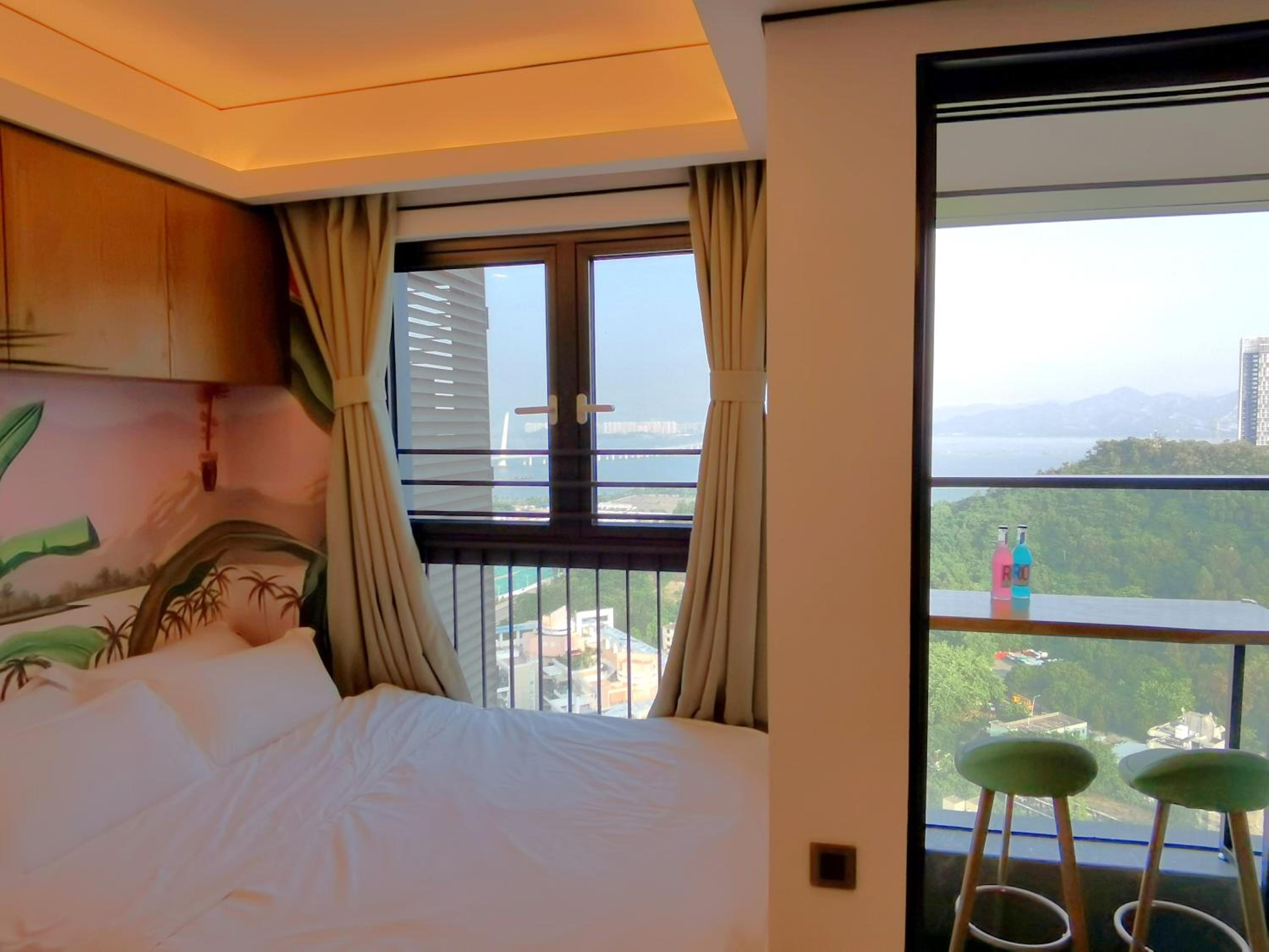 Interact China Fine Condo Shenzhen Bay
