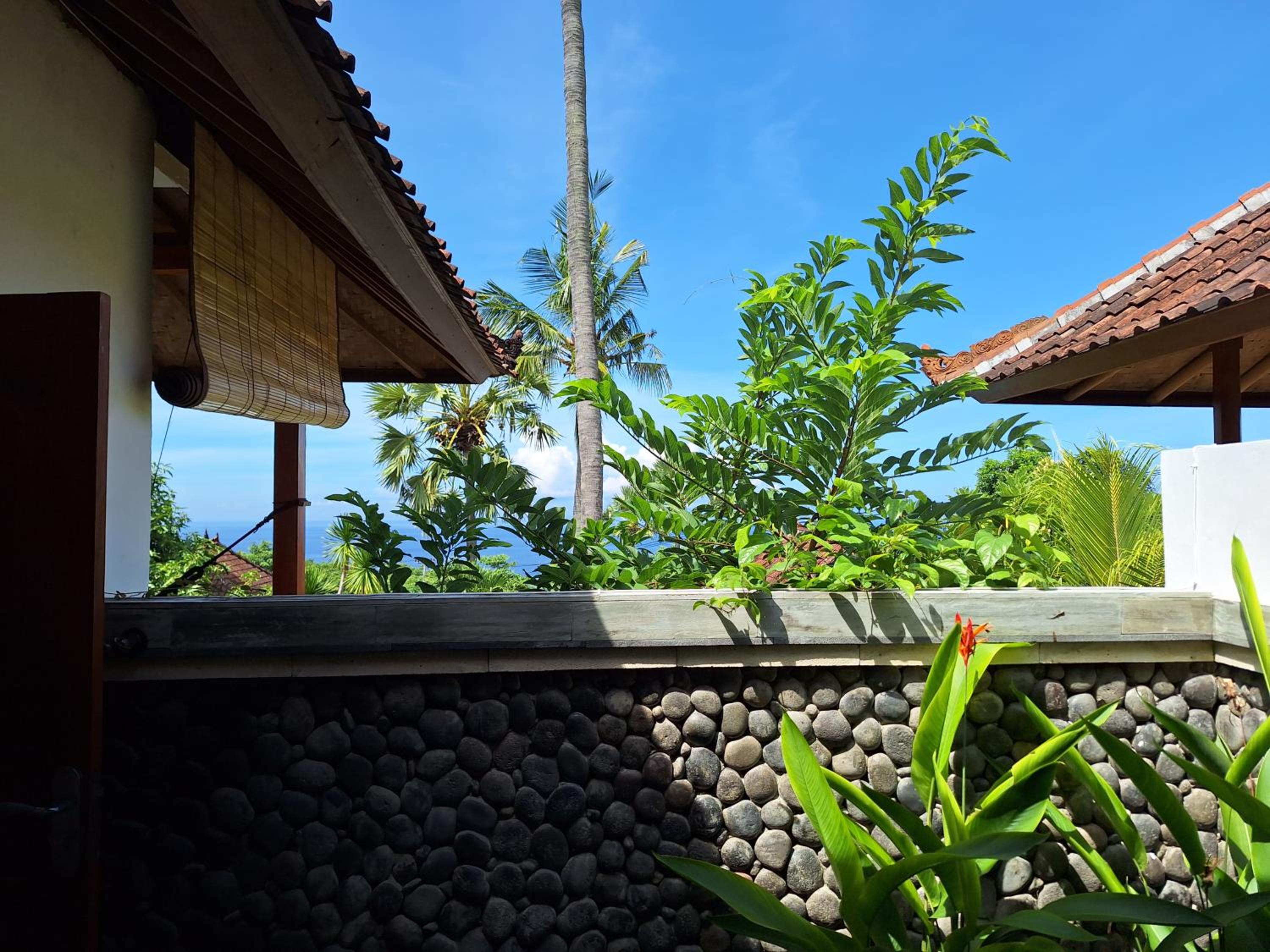 Frangipani Inn & Restaurant