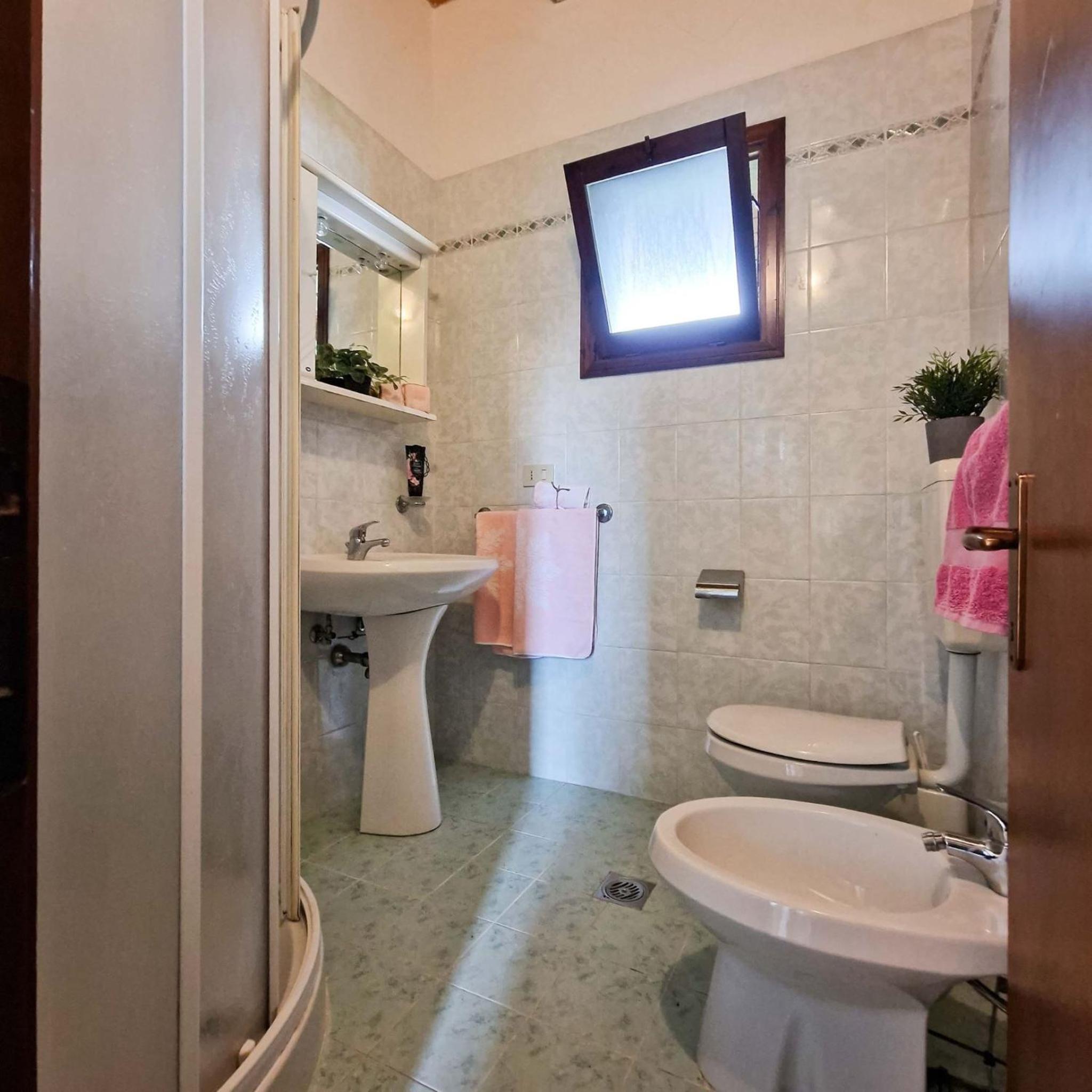 Two-bedroom apartment with private garden view 5