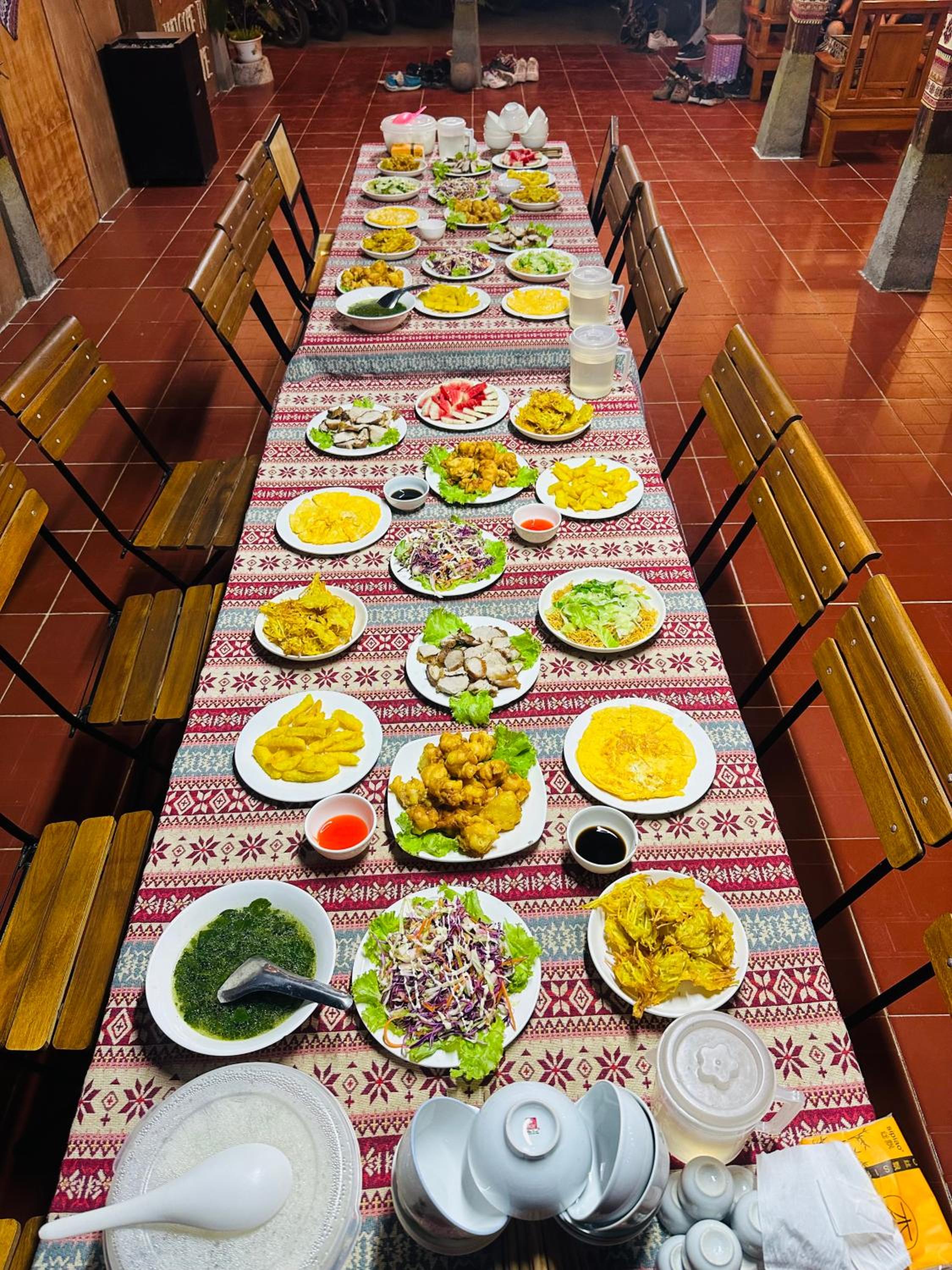 Du Gia Field View Homestay