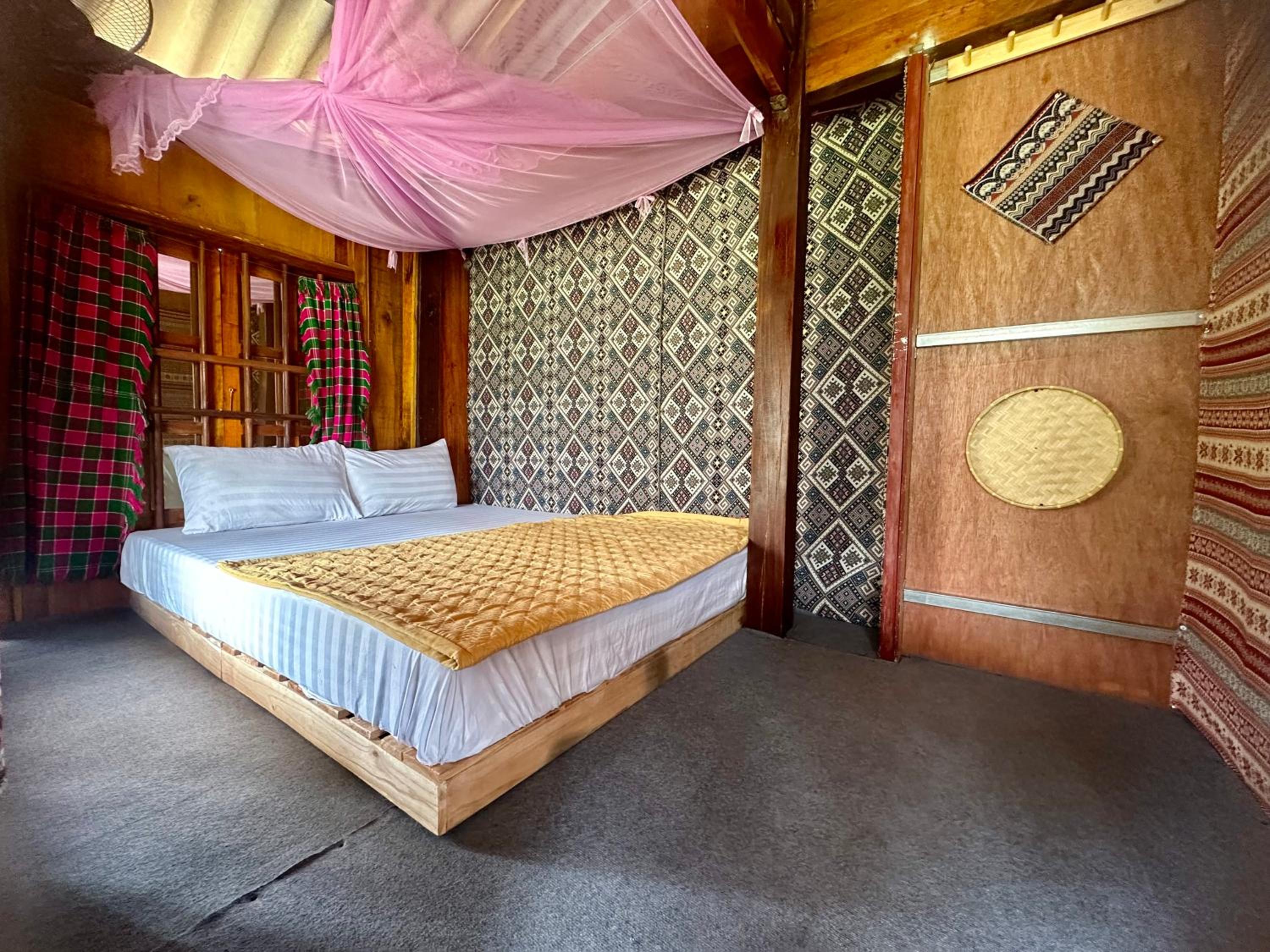 Du Gia Field View Homestay
