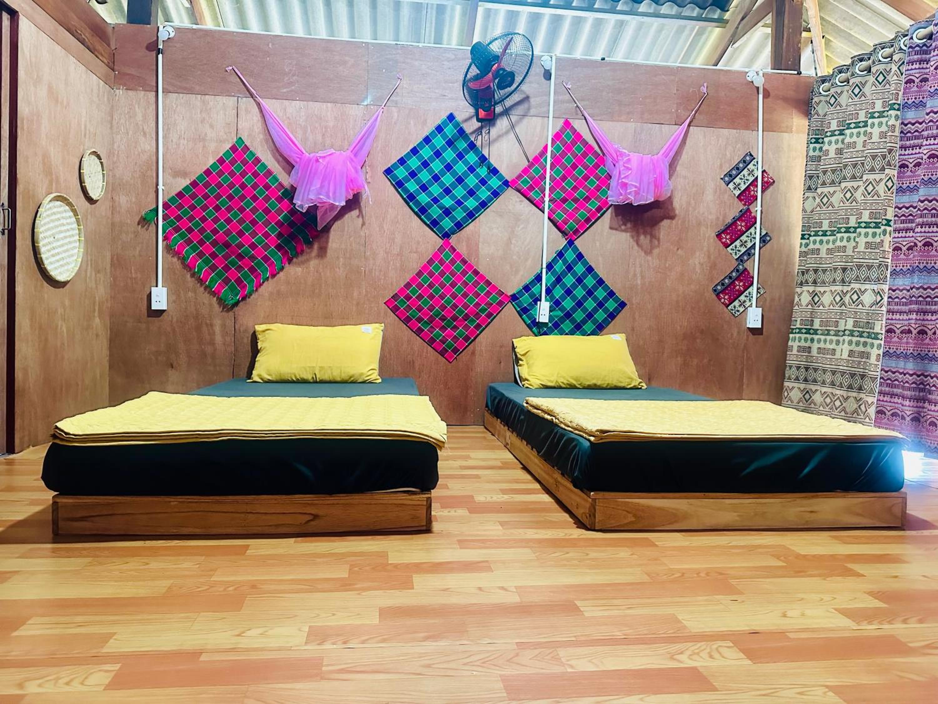 Du Gia Field View Homestay