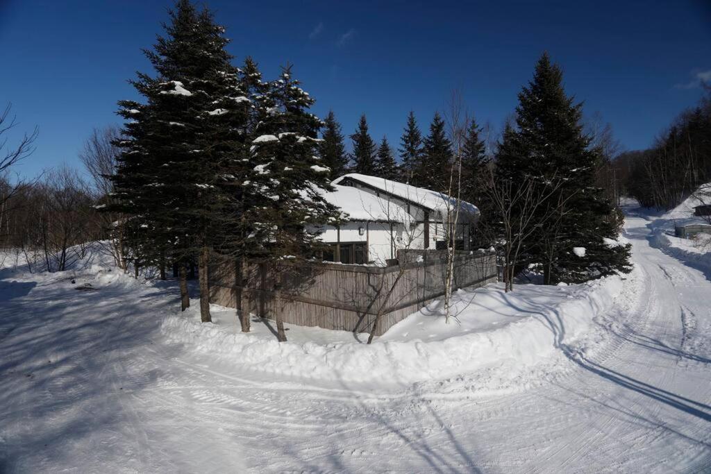Photo 48