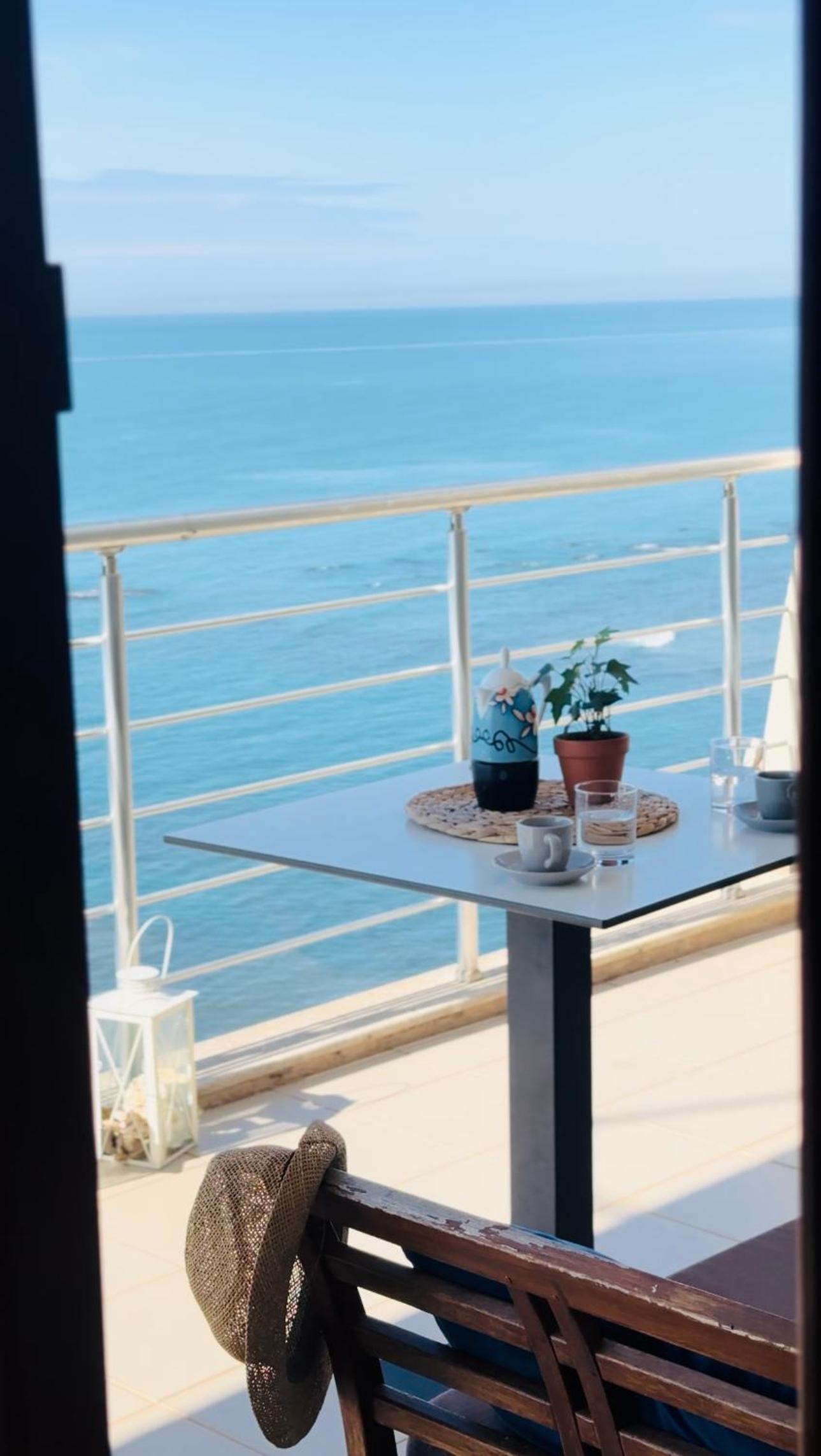 Hotel Currila Stays 07 - Image 1