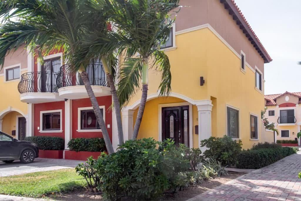 The best house in gold coast 4 bedrooms