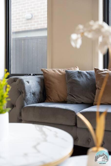 Aircabin - Carlingford - Sydney - 4 Beds House