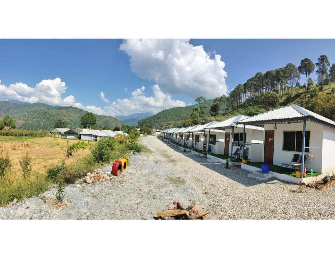 Veda Cottage, barkot view 2