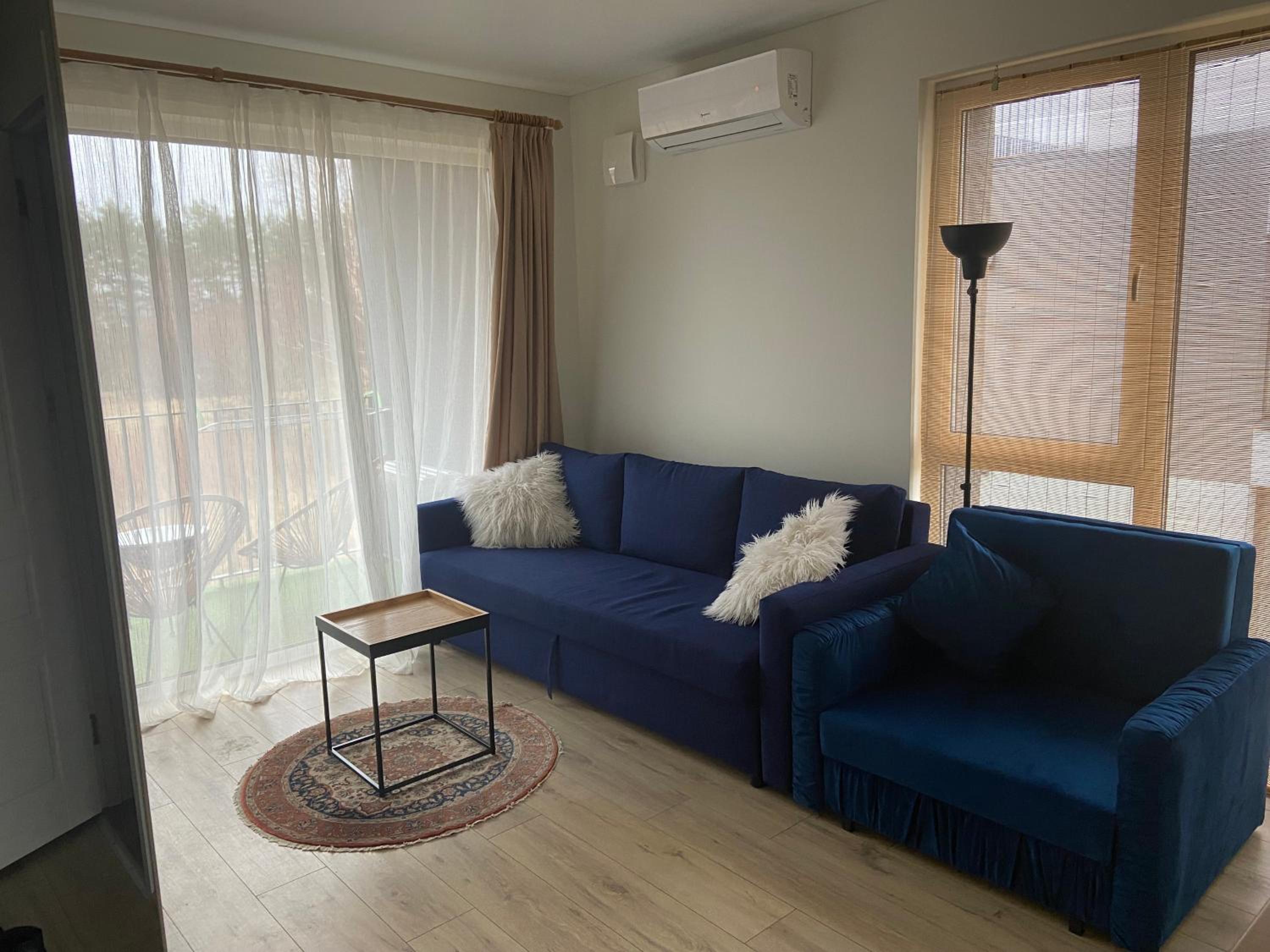E&K apartamentai su šildomu baseinu kieme view 3