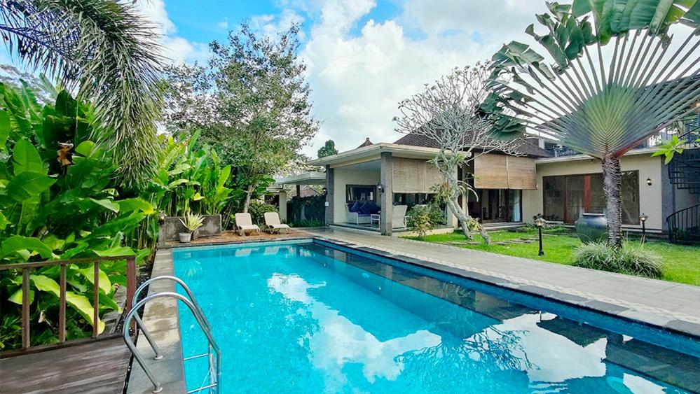 Villa Nirvana