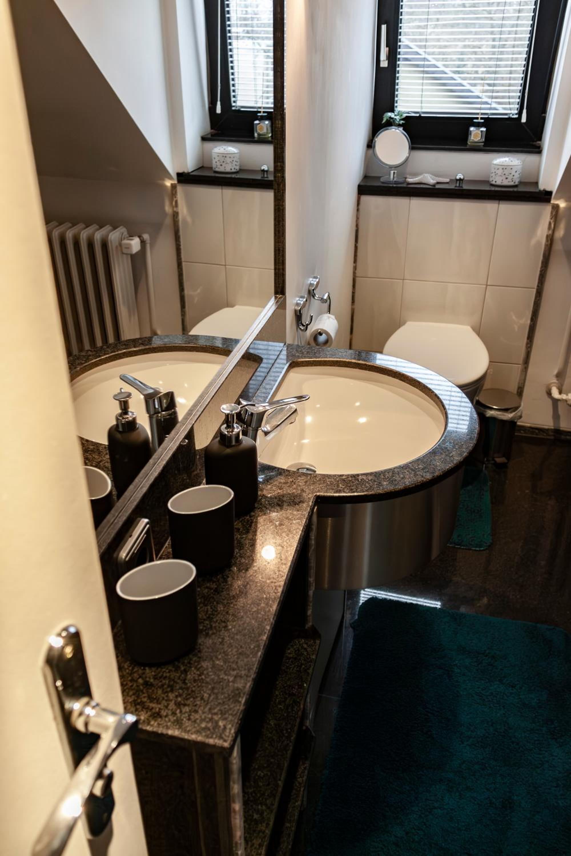 Zentrale Wohnung im Grünen!