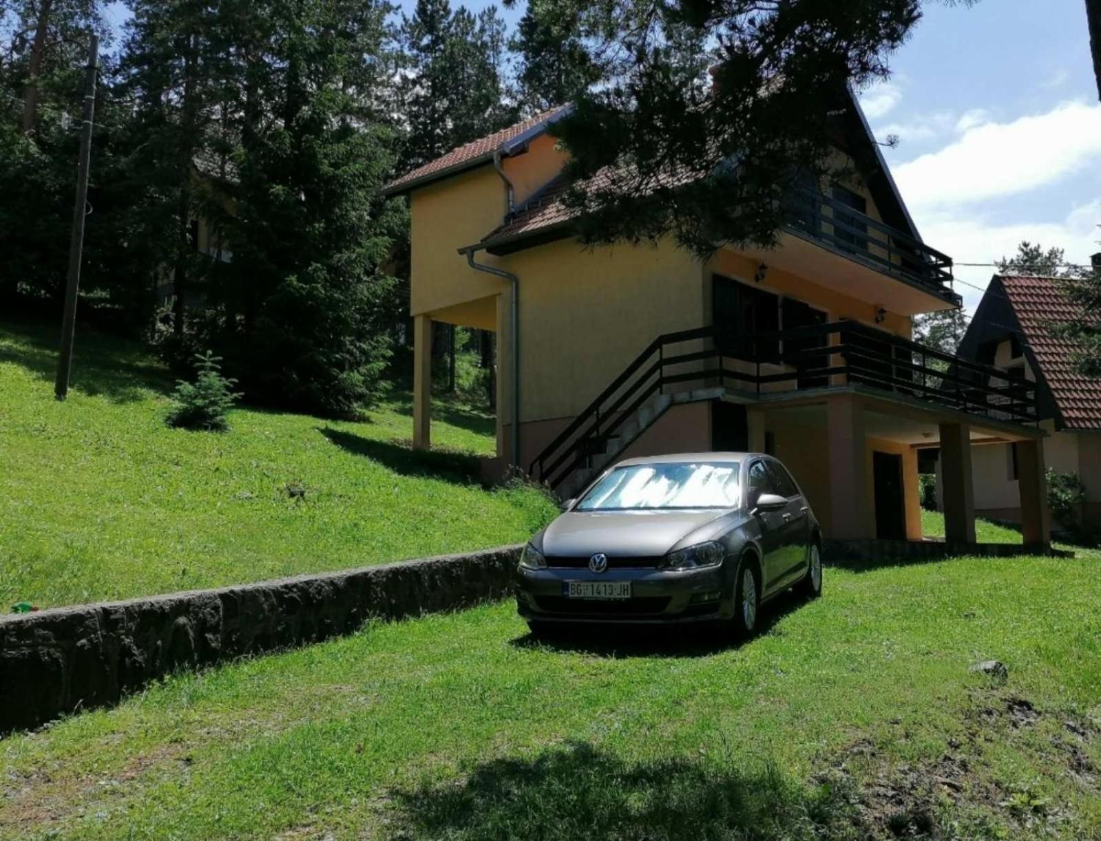 Photo 8