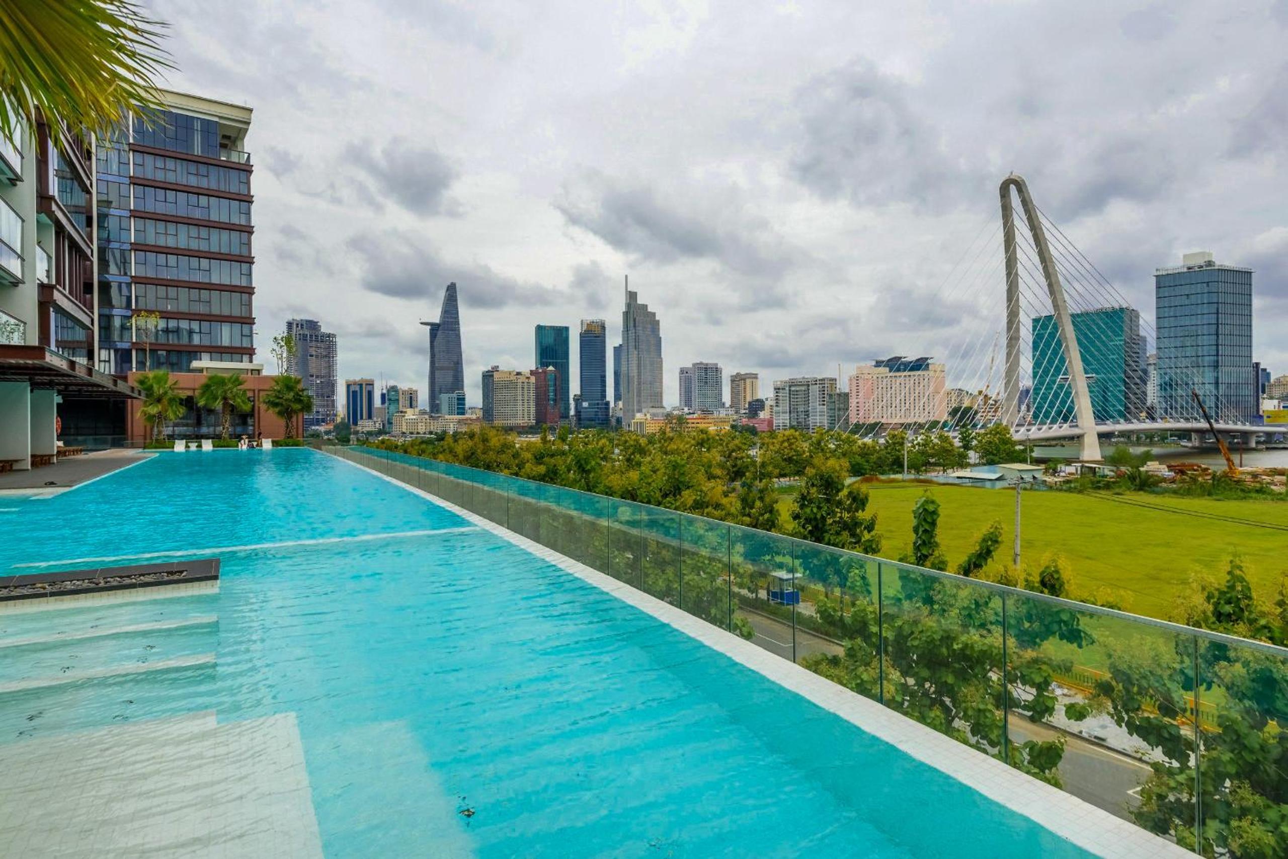 Metropole Luxury Apartment 96 Gym City Center, Infinity Pool