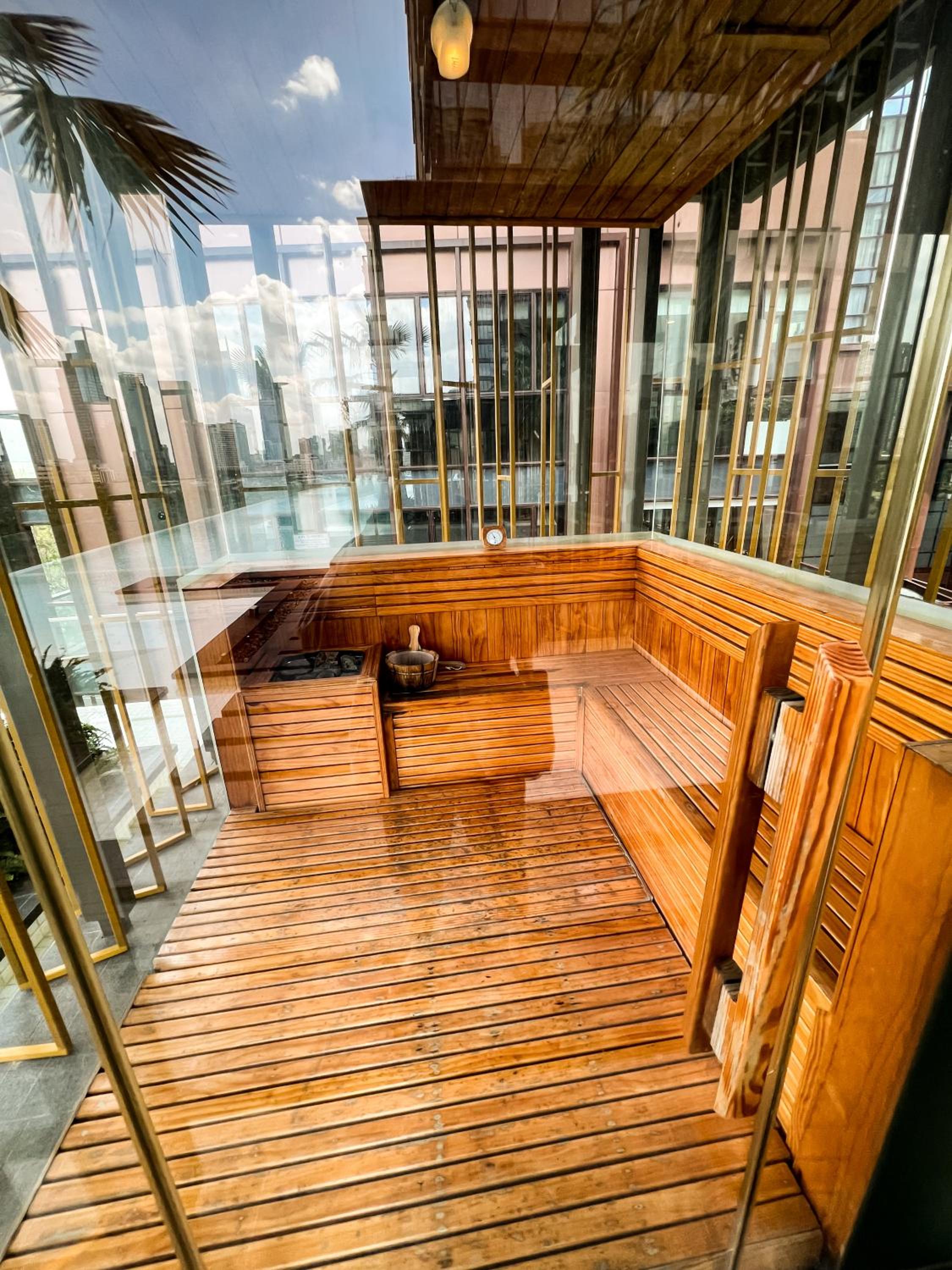 Metropole Luxury Apartment 96 Gym City Center, Infinity Pool