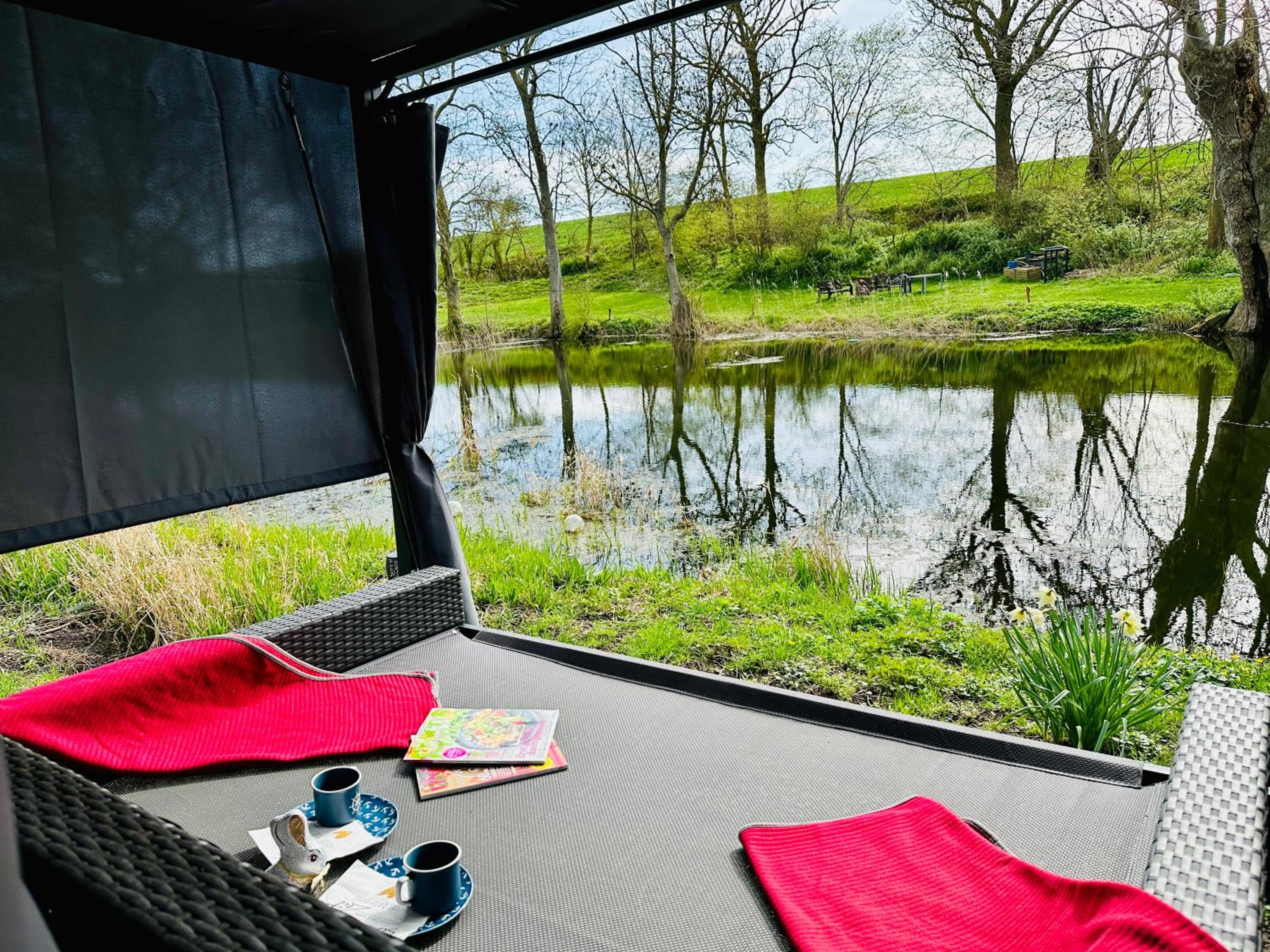 Ferienwohnung mit Luxusbad, Terrasse Ostseenähe