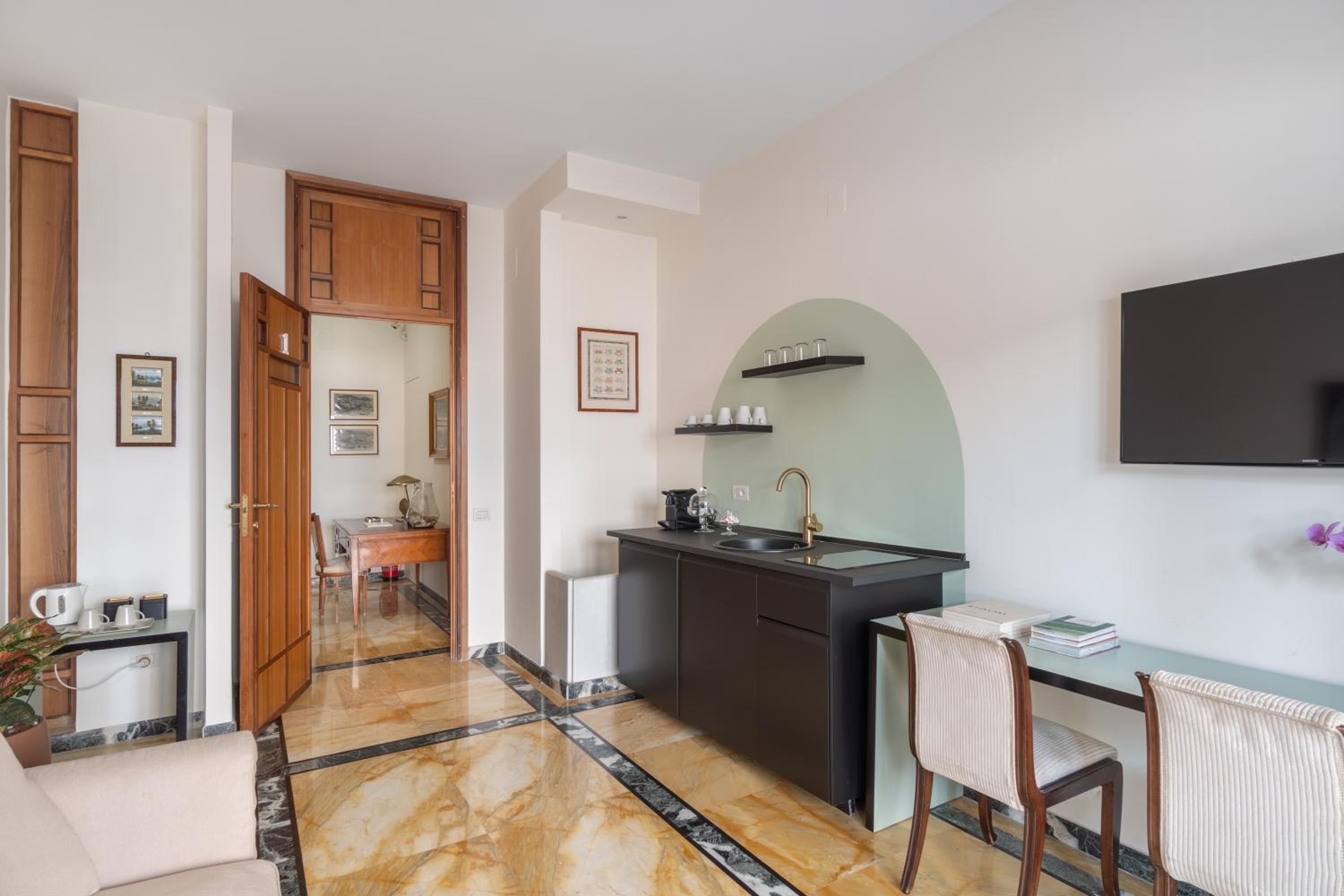 Starhost - GOLDEN SUITE en Salerno