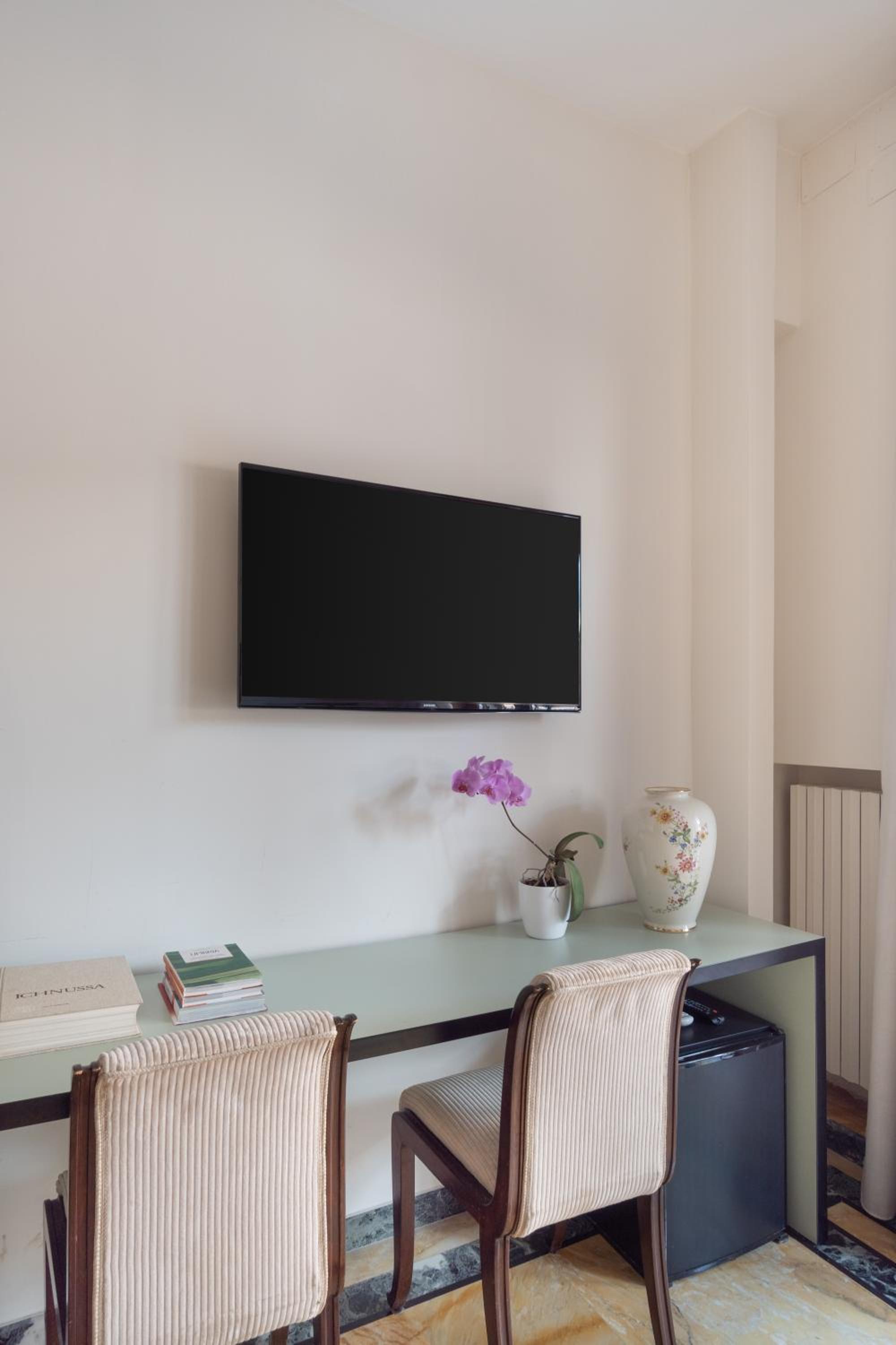 Starhost - GOLDEN SUITE en Salerno — hotel room