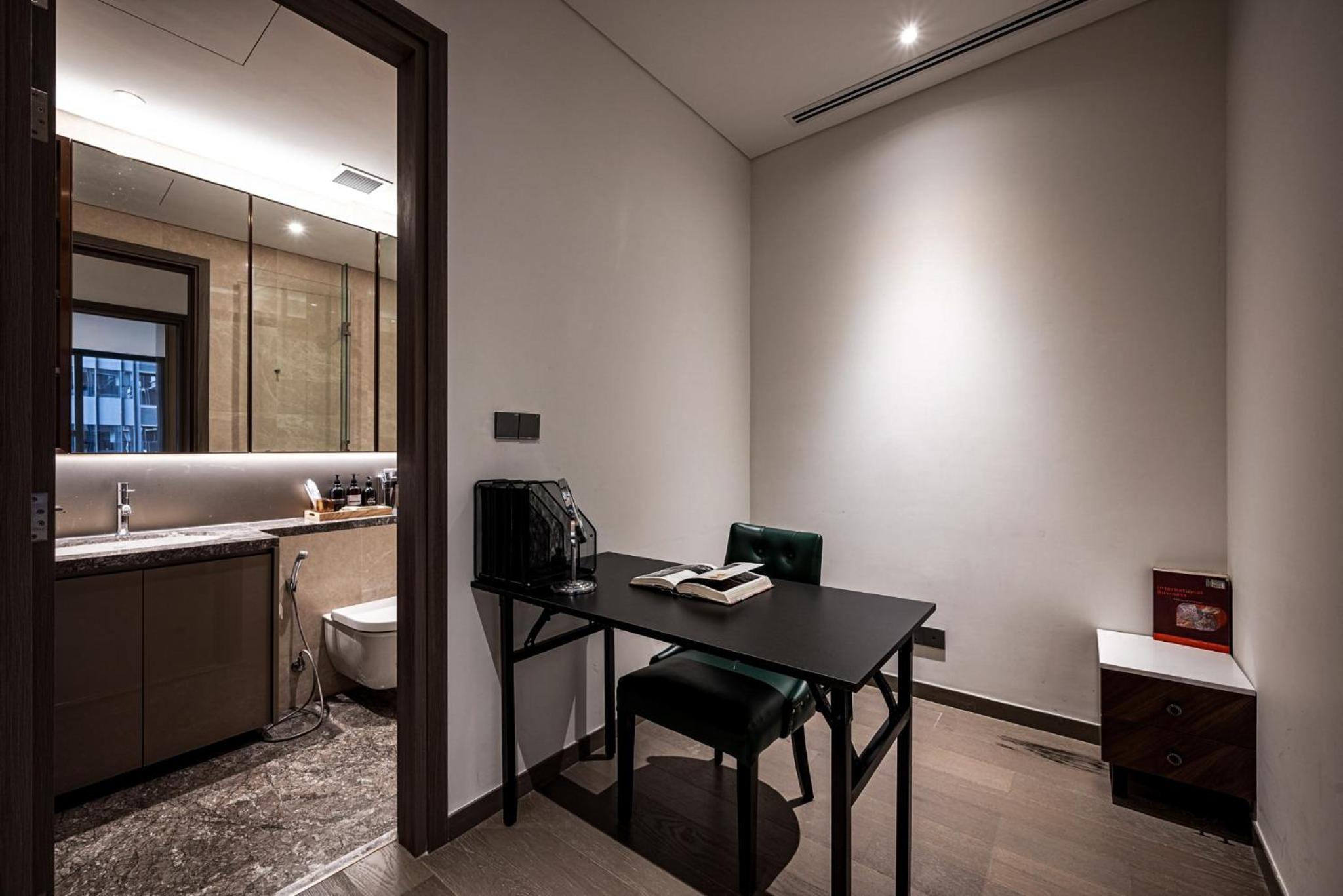MarQ Luxury Apartment 25 Gym City Center, Infinity Pool