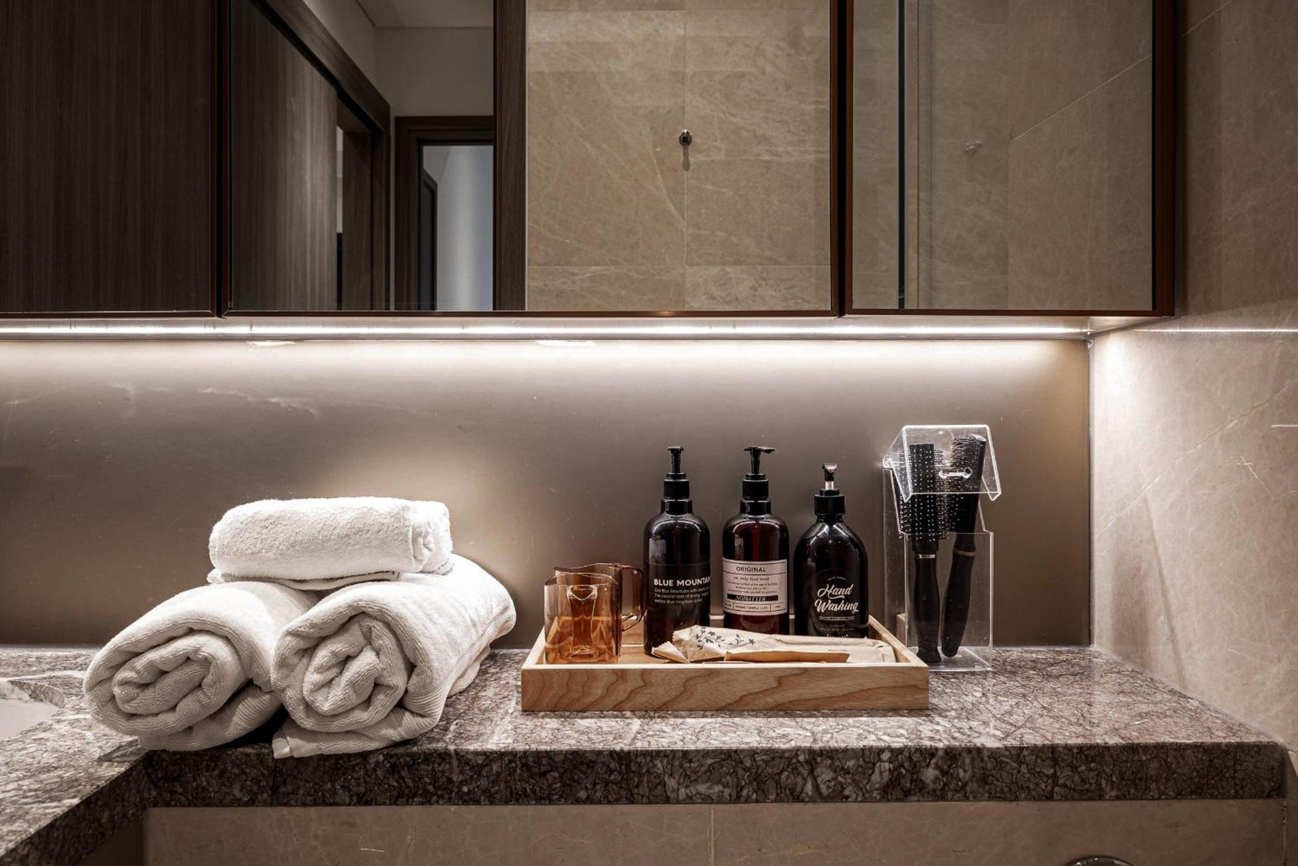 MarQ Luxury Apartment 25 Gym City Center, Infinity Pool