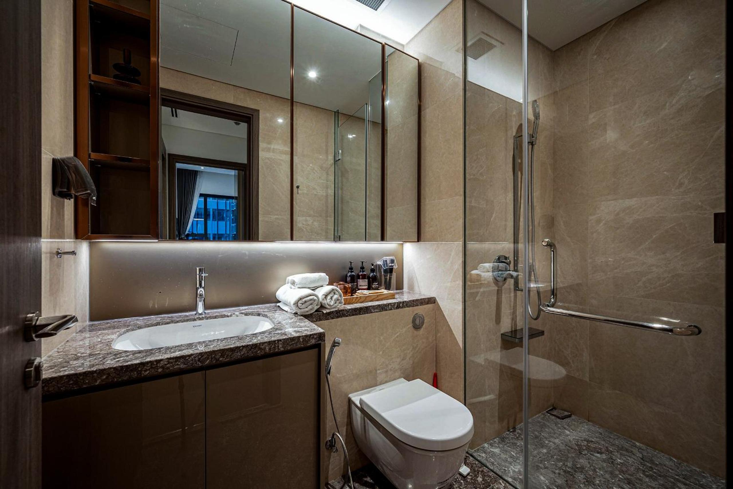 MarQ Luxury Apartment 25 Gym City Center, Infinity Pool