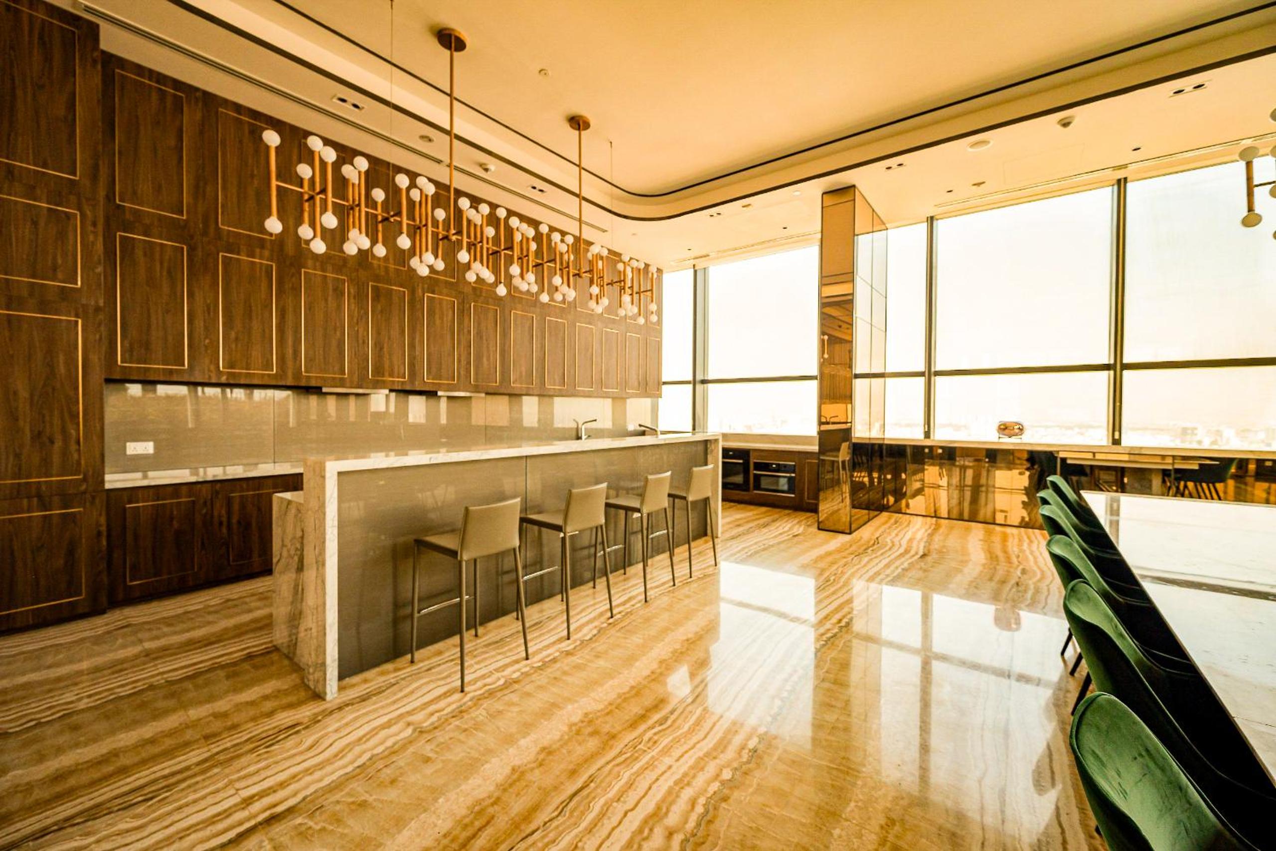 MarQ Luxury Apartment 25 Gym City Center, Infinity Pool