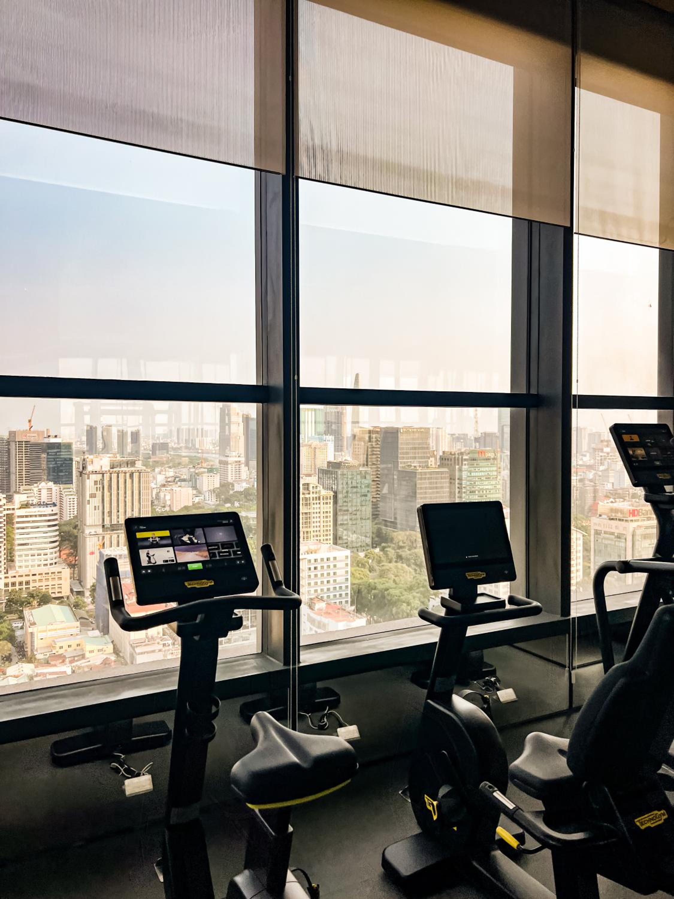 MarQ Luxury Apartment 25 Gym City Center, Infinity Pool
