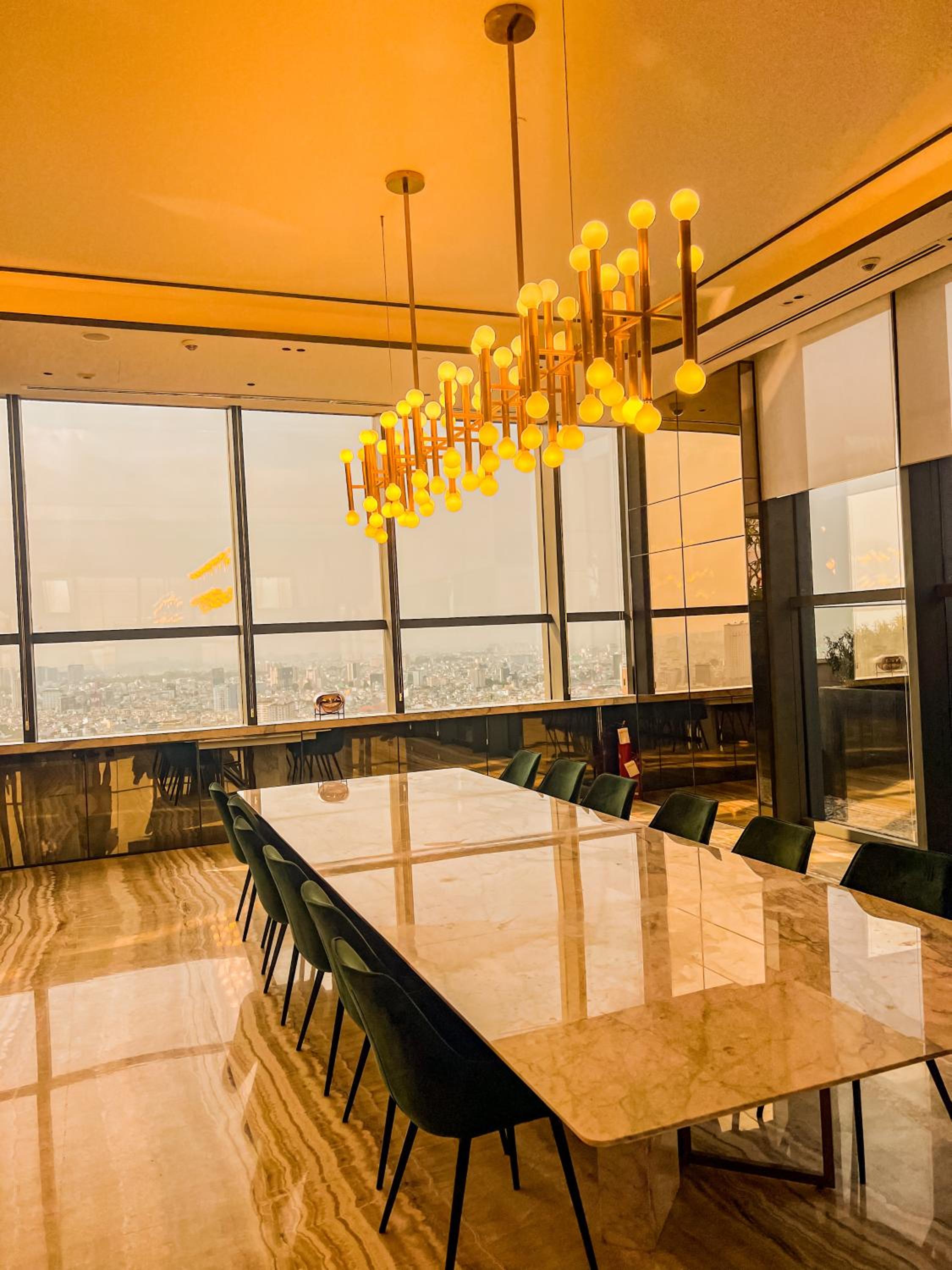 MarQ Luxury Apartment 25 Gym City Center, Infinity Pool