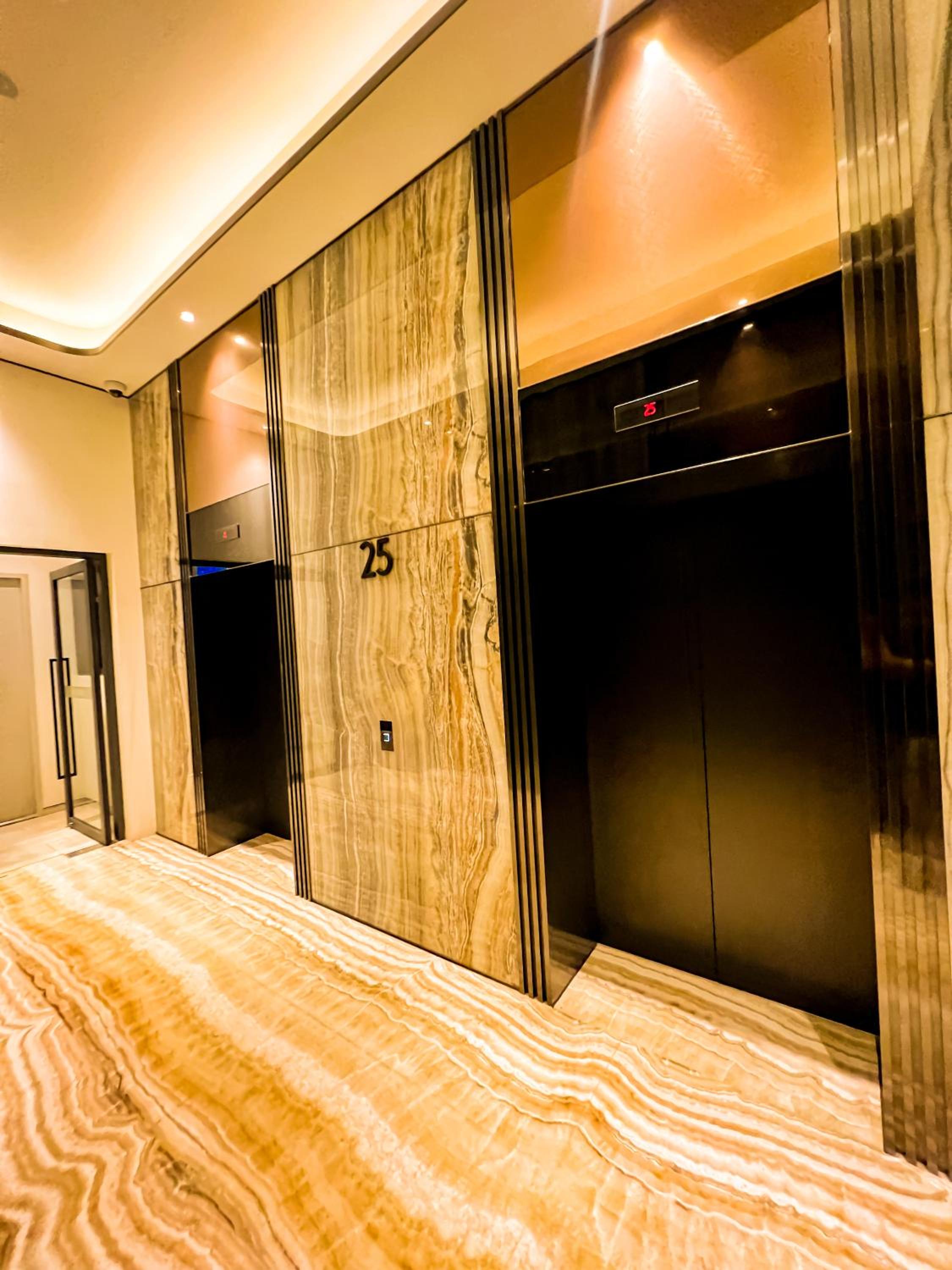 MarQ Luxury Apartment 229 Inifity Pool Gym City Center