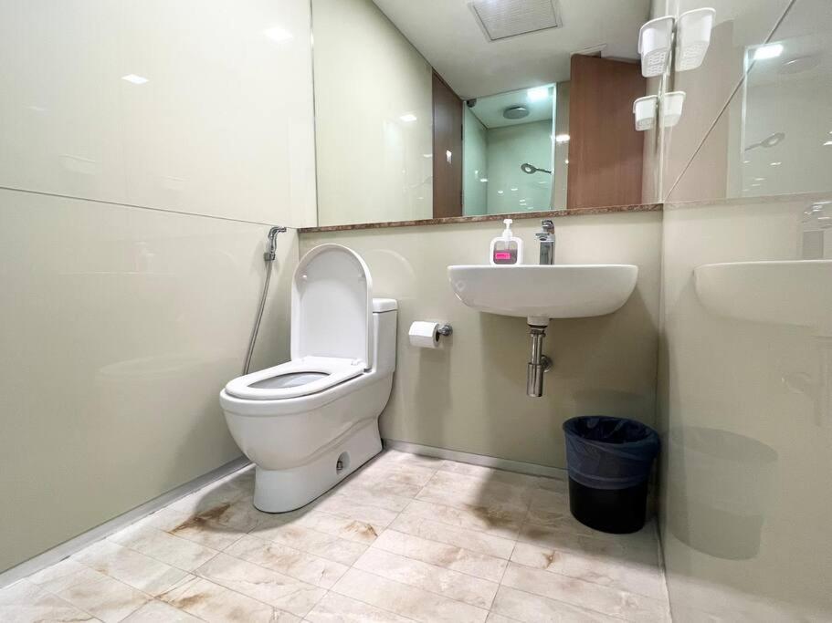 450m from Aquaria KLCC/KL ConventionCtre, 2 Beds#2