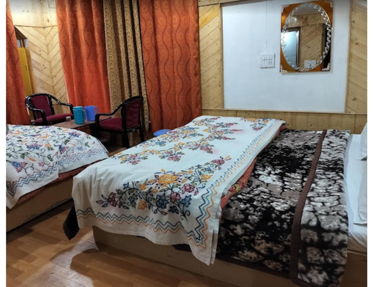 Kesar Hotel, Pahalgam view 3