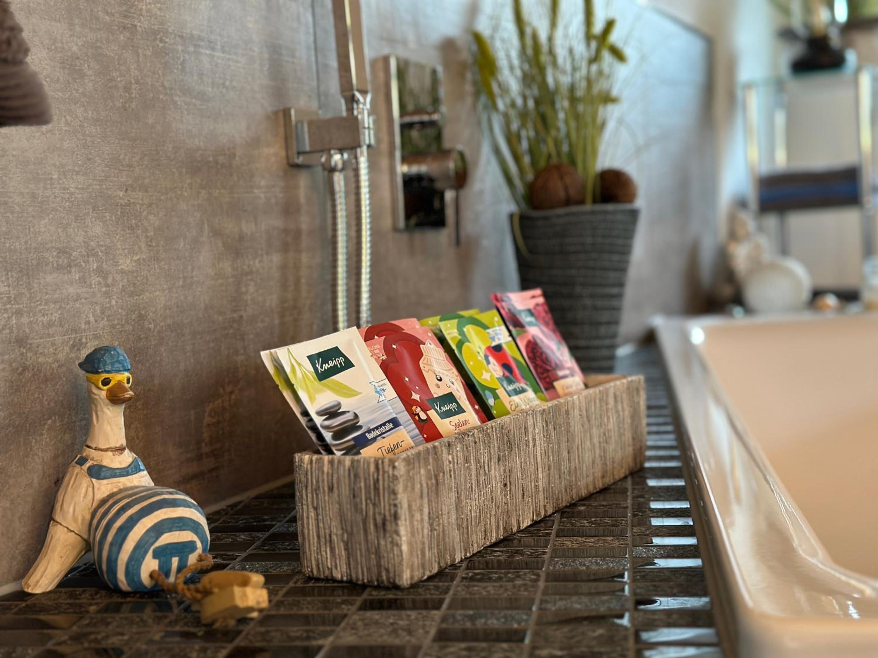 Ferienwohnung mit Luxusbad, Terrasse Ostseenähe