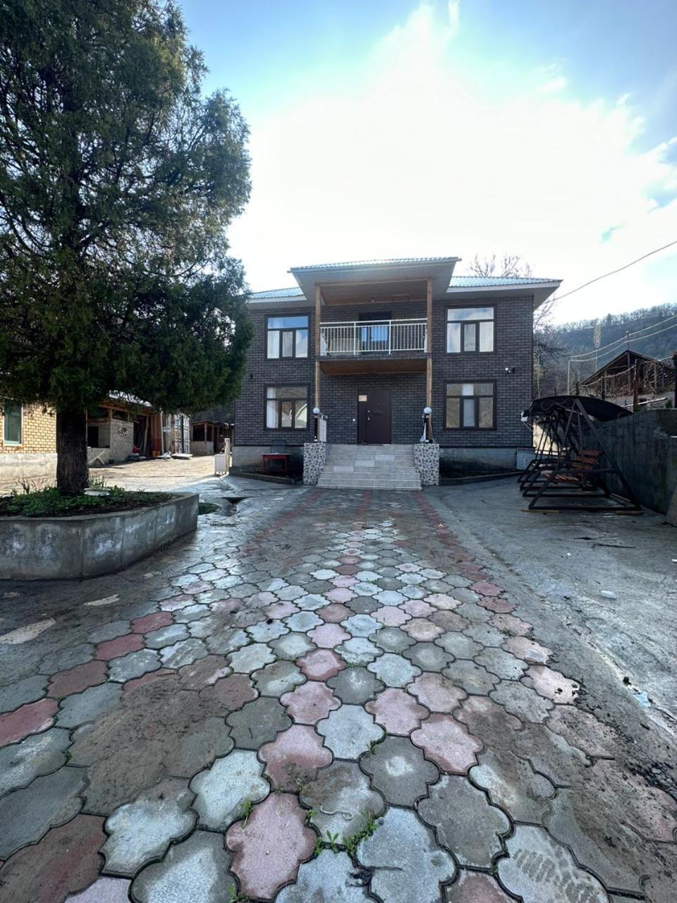 Photo 10