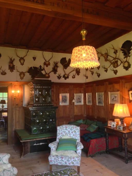 Charming Villa Lynden at foot of Loser, overlooking lake