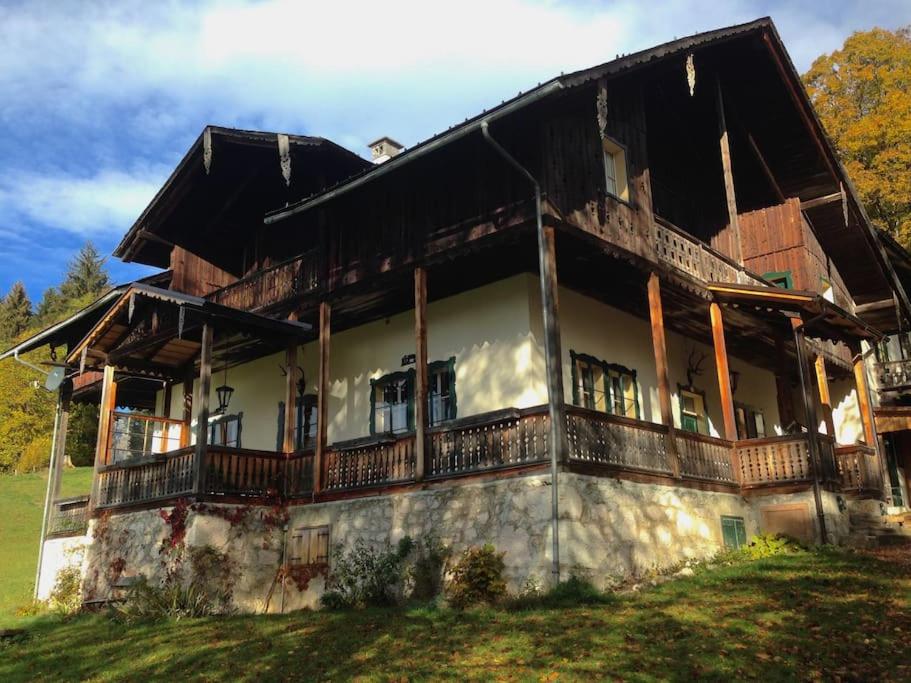 Charming Villa Lynden at foot of Loser, overlooking lake