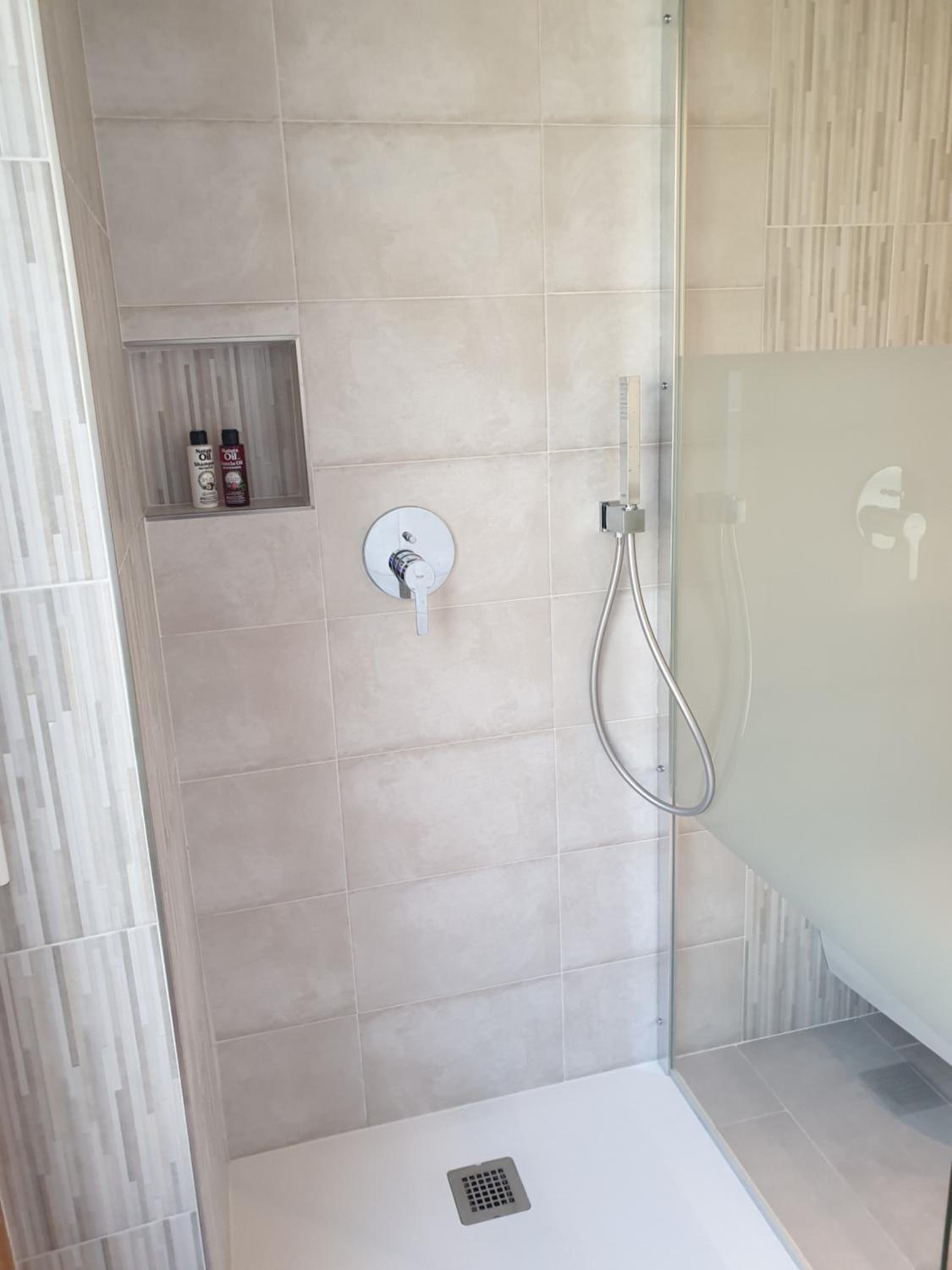 Il Rosone en Tirano — bathroom