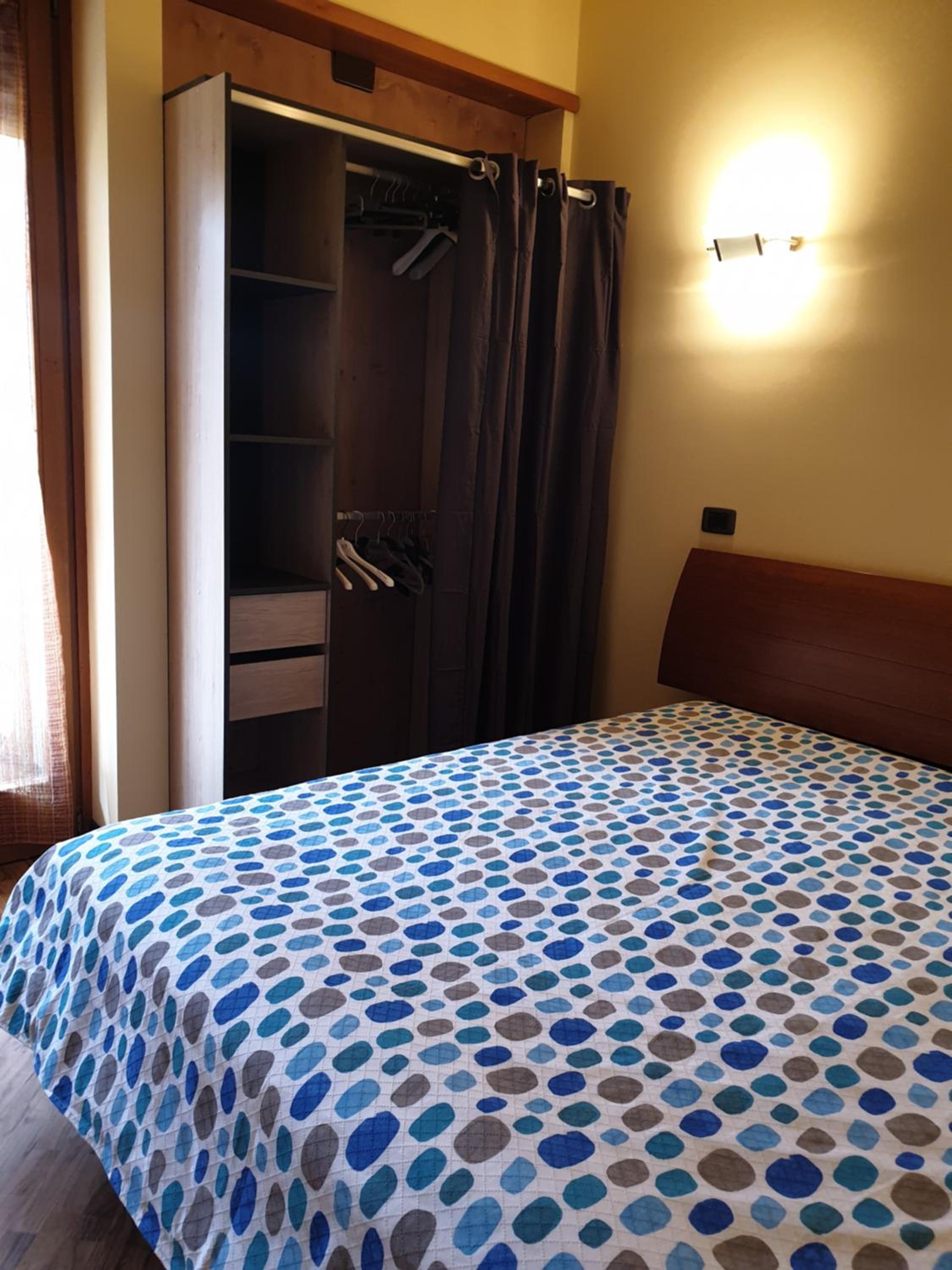 Il Rosone en Tirano — hotel room