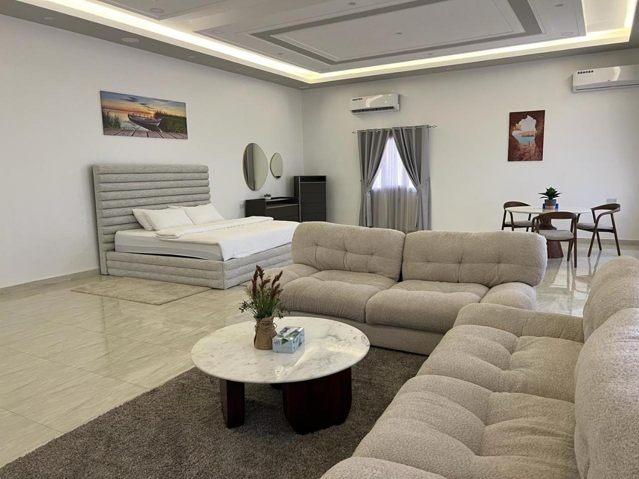 Fins Beach Guest House view 4